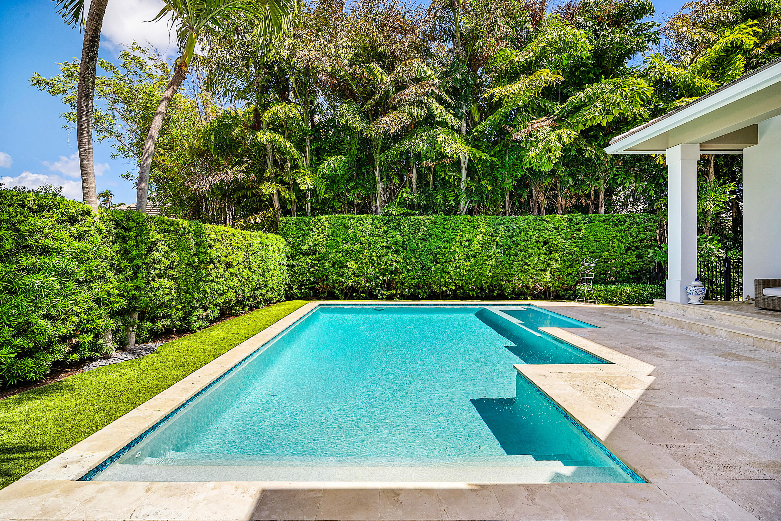 33 Spanish Riv Ocean Ridge, FL 33435