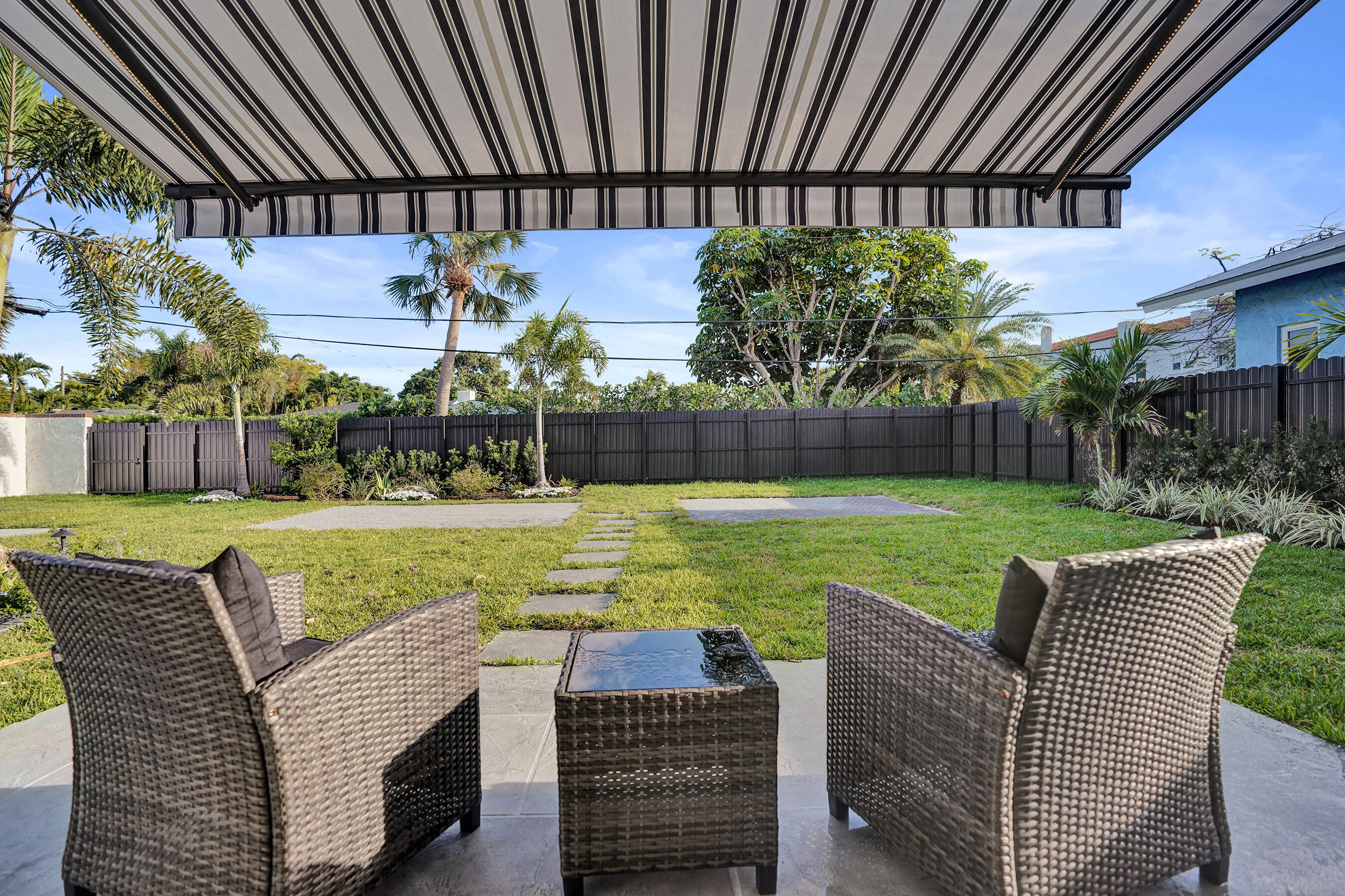 308 Greymon West Palm Beach, FL 33405