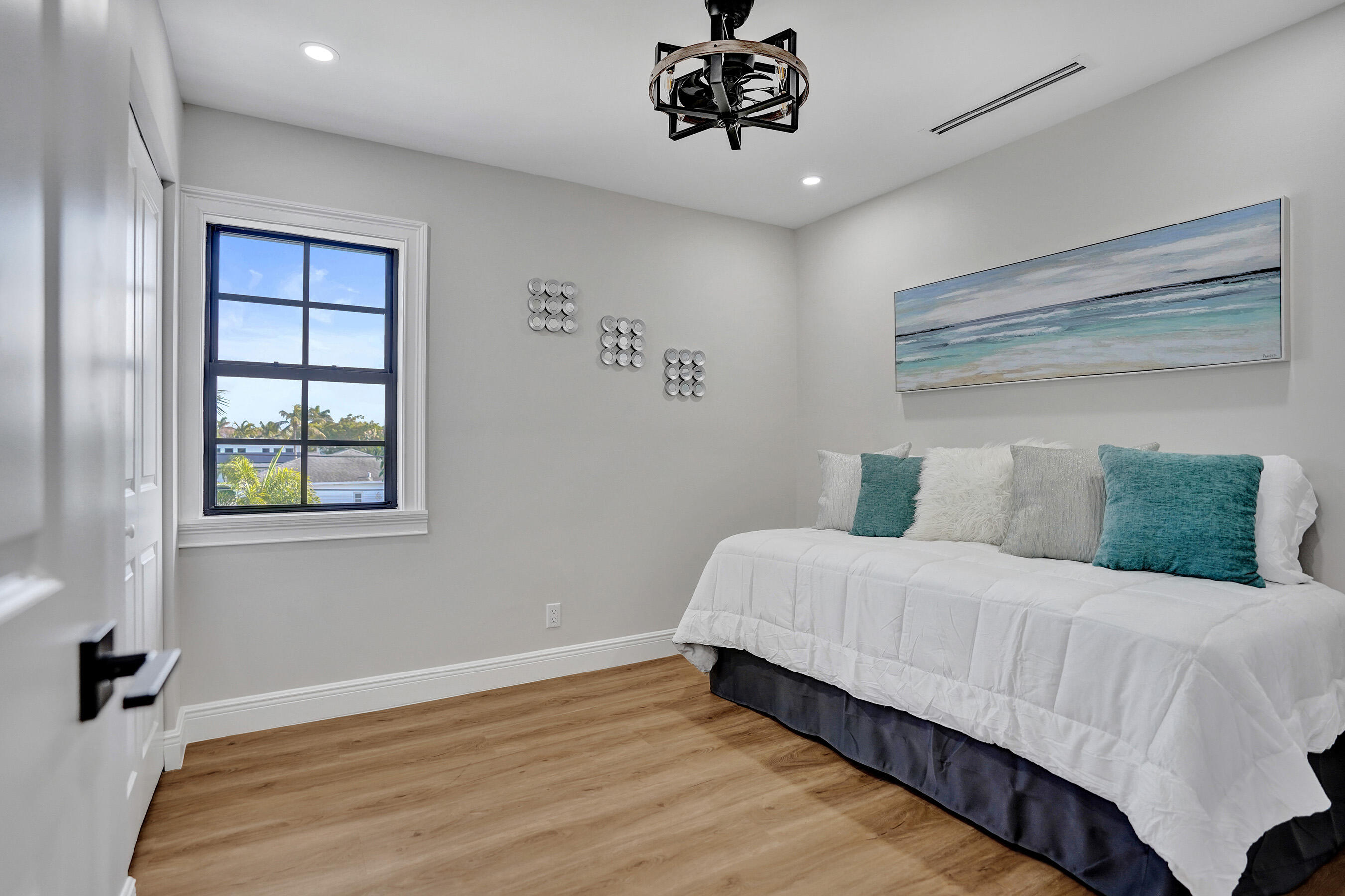 308 Greymon West Palm Beach, FL 33405