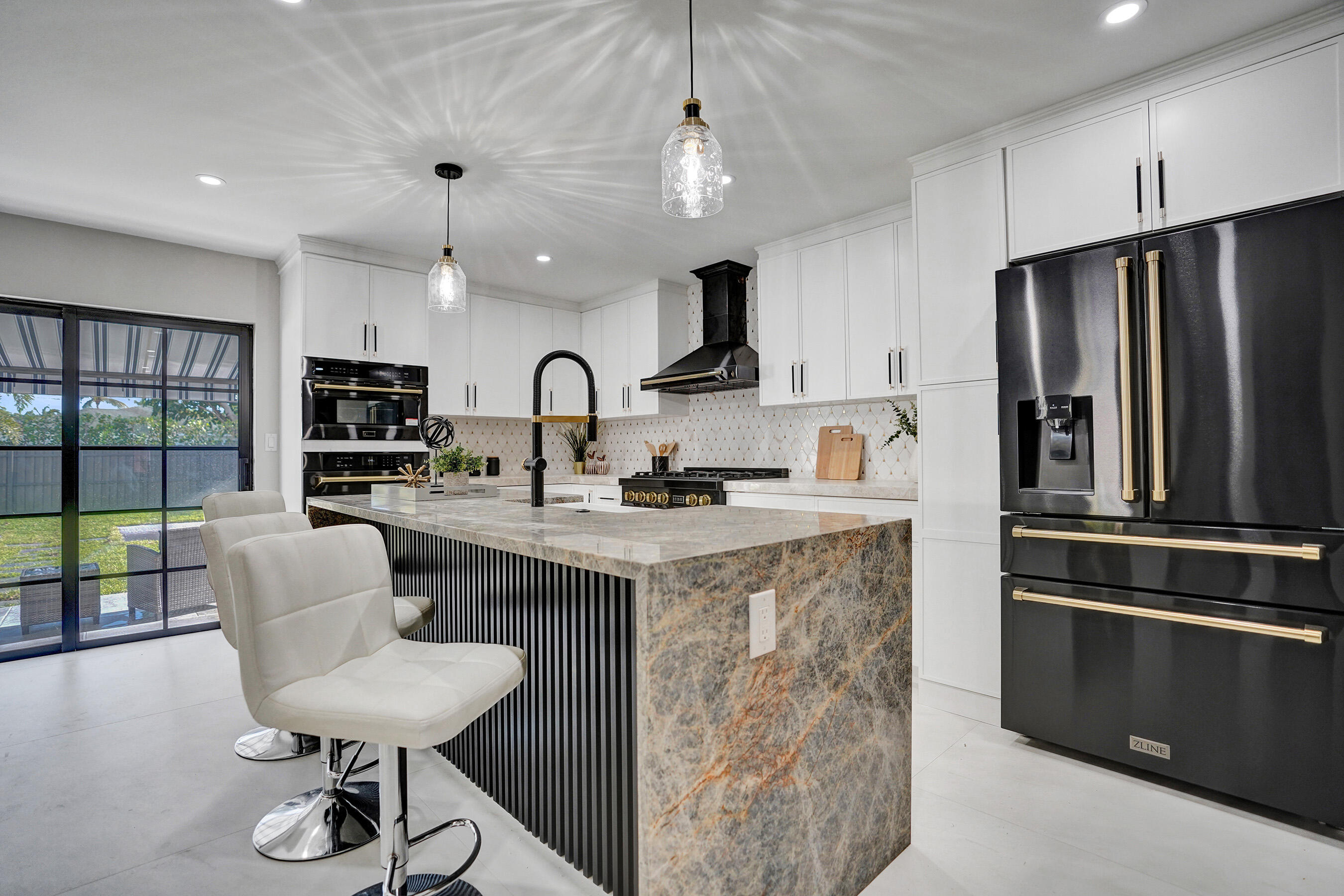 308 Greymon West Palm Beach, FL 33405