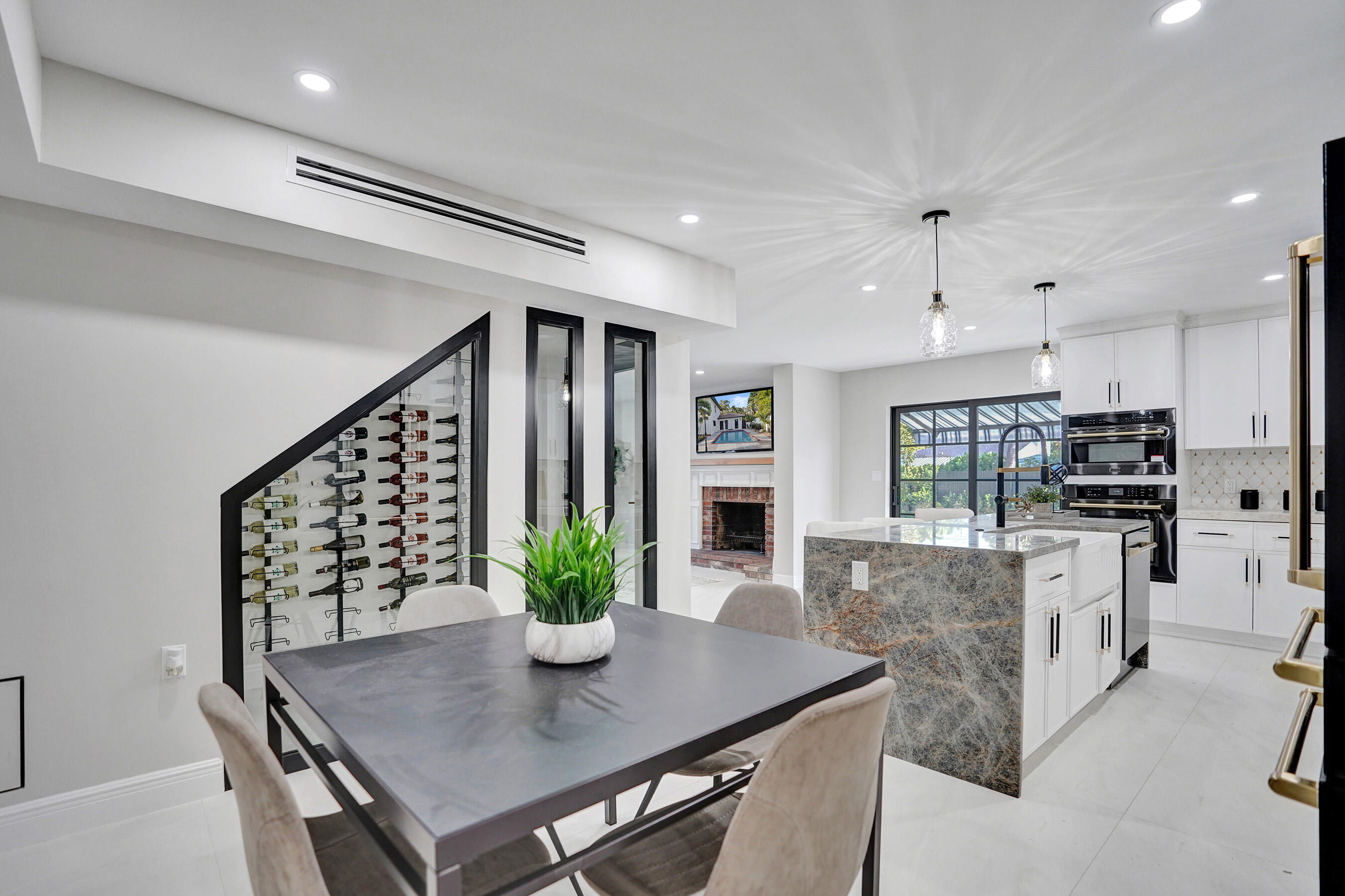 308 Greymon West Palm Beach, FL 33405