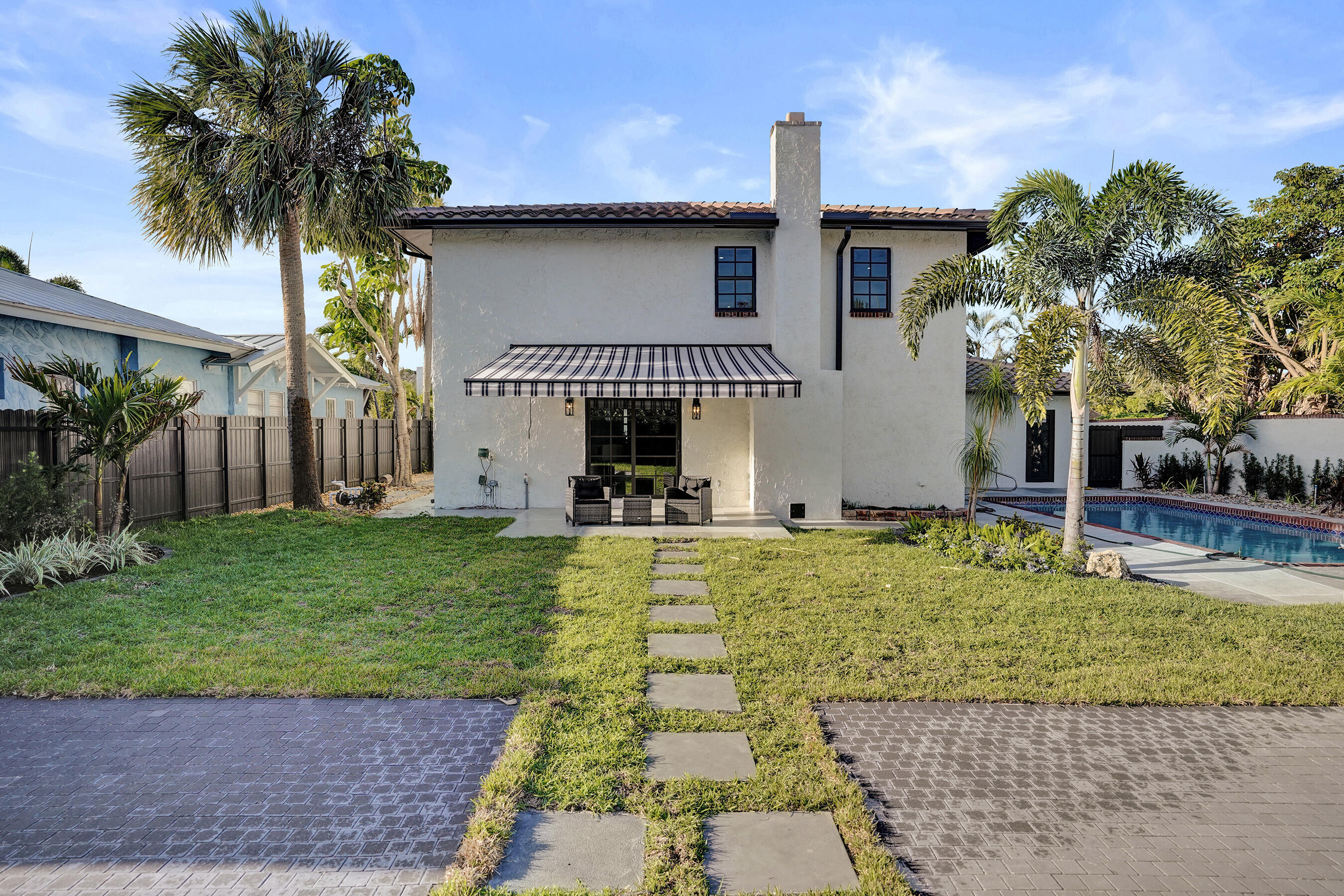 308 Greymon West Palm Beach, FL 33405