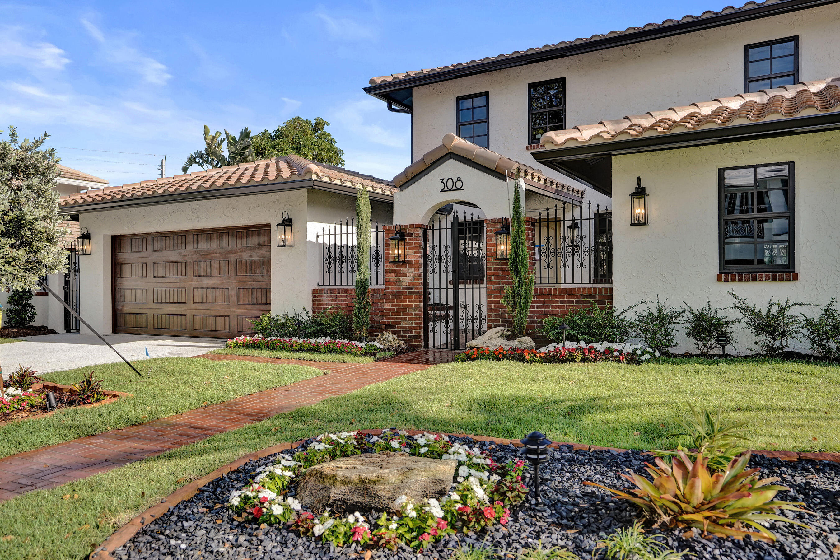 308 Greymon West Palm Beach, FL 33405