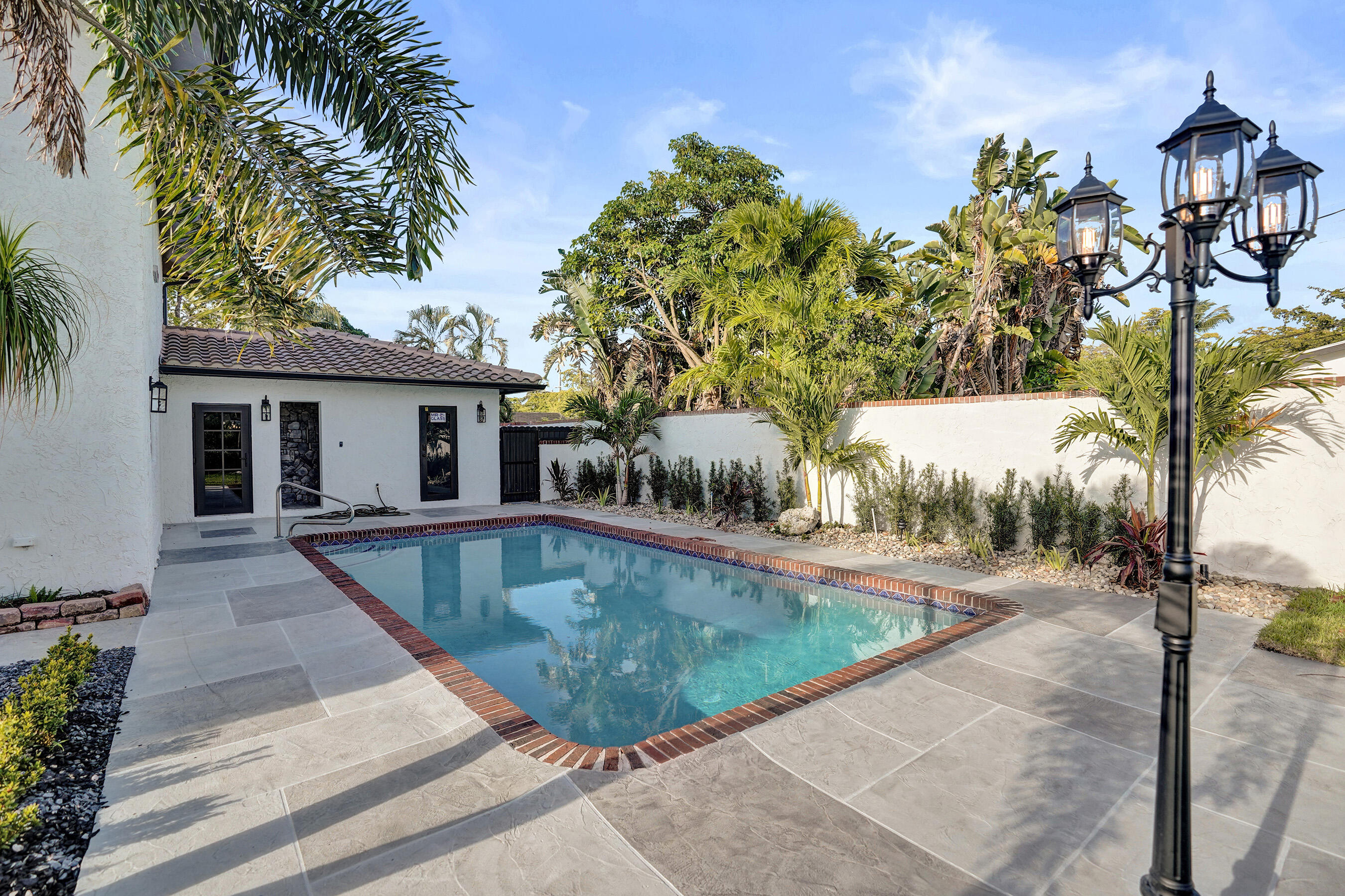 308 Greymon West Palm Beach, FL 33405