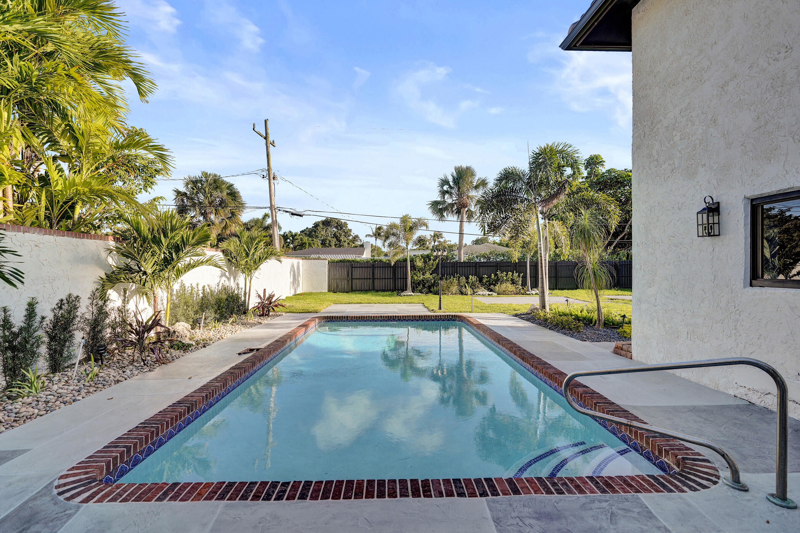 308 Greymon West Palm Beach, FL 33405