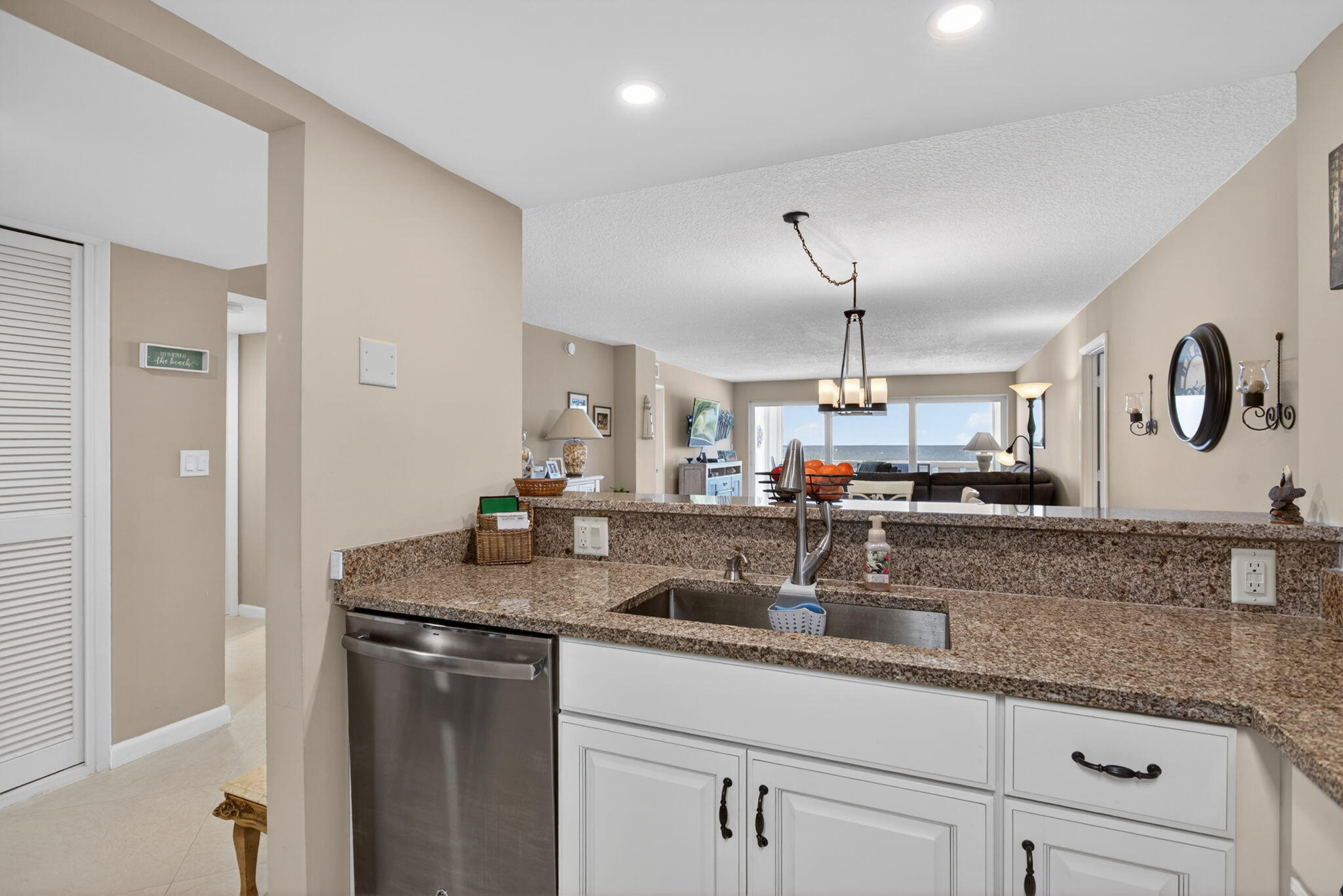 1012 N Ocean #408 Pompano Beach, FL 33062