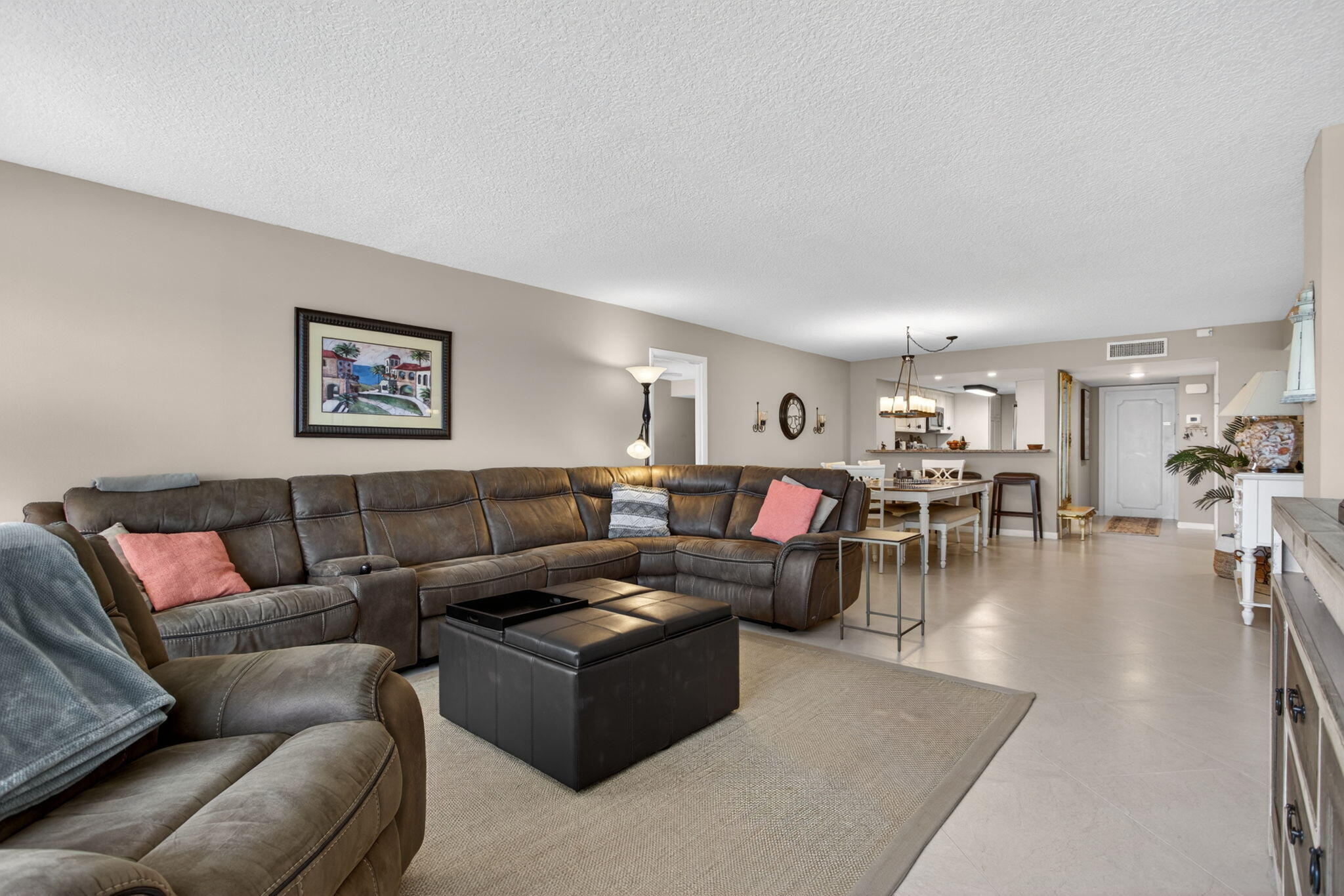 1012 N Ocean #408 Pompano Beach, FL 33062