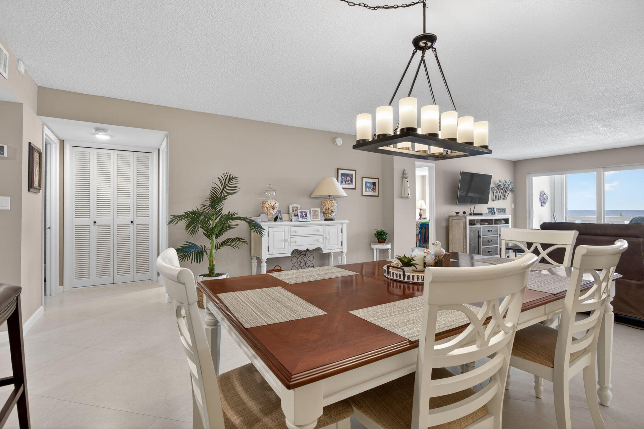 1012 N Ocean #408 Pompano Beach, FL 33062