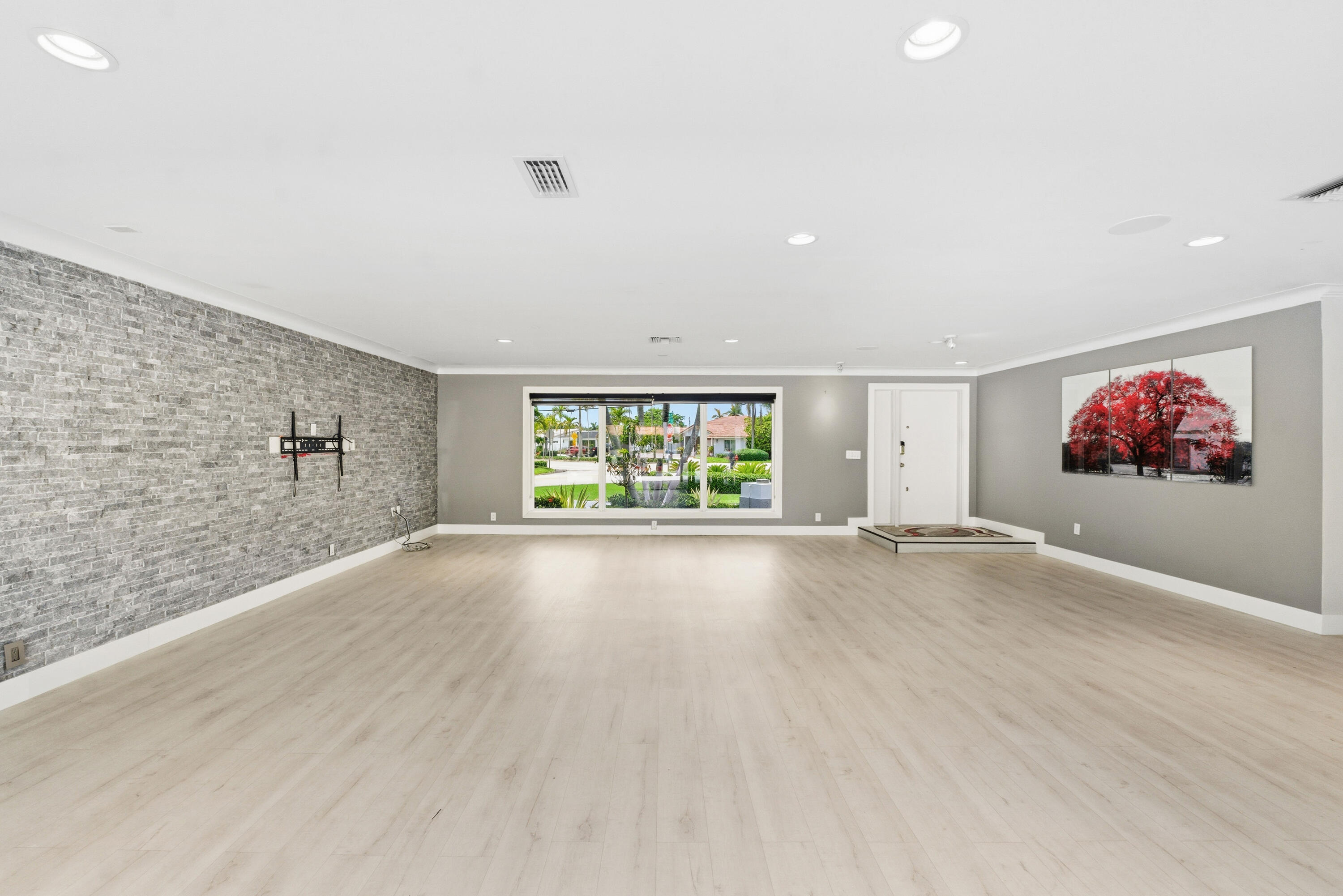 5900 Bayview Fort Lauderdale, FL 33308