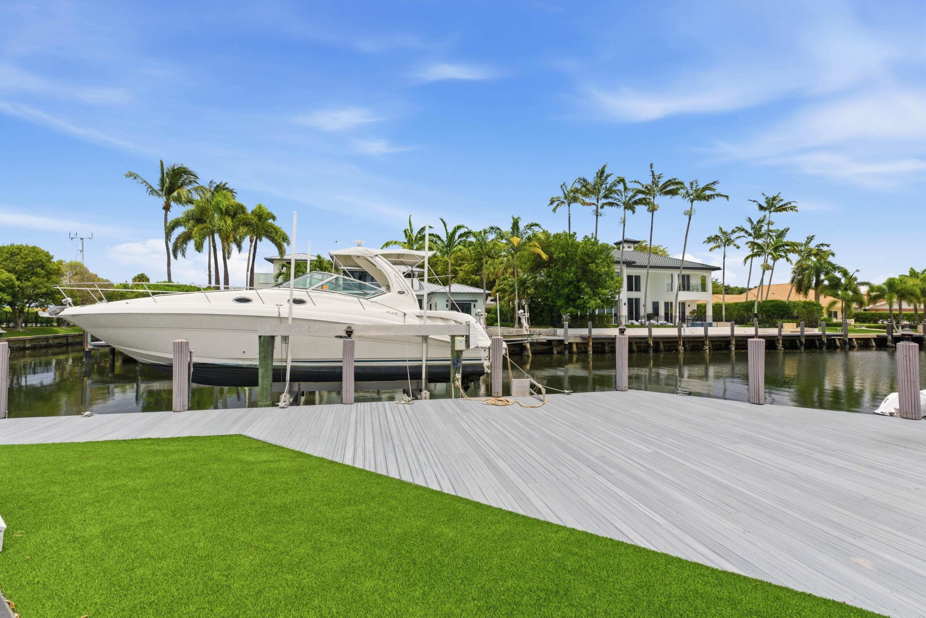 5900 Bayview Fort Lauderdale, FL 33308