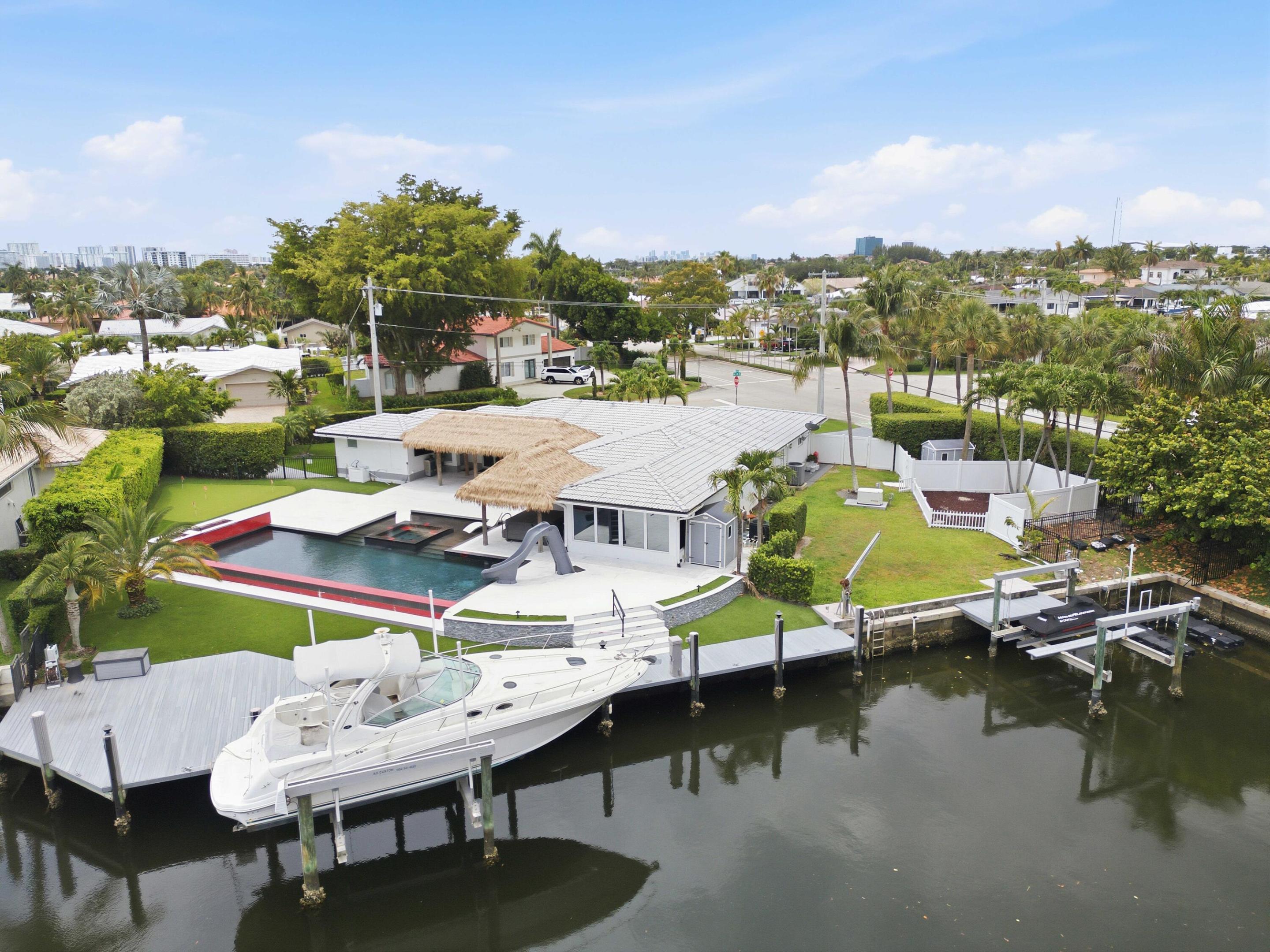 5900 Bayview Fort Lauderdale, FL 33308
