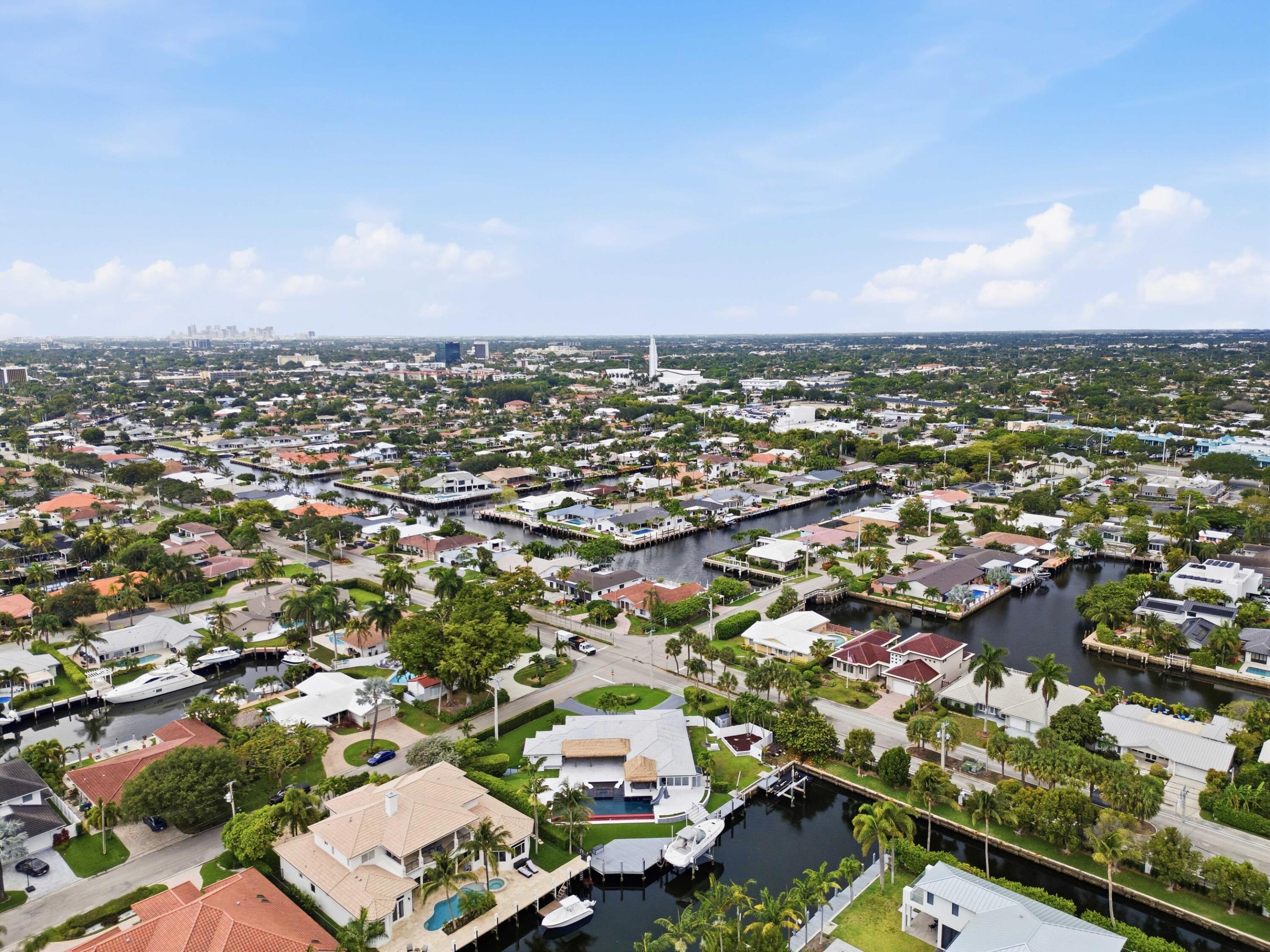 5900 Bayview Fort Lauderdale, FL 33308