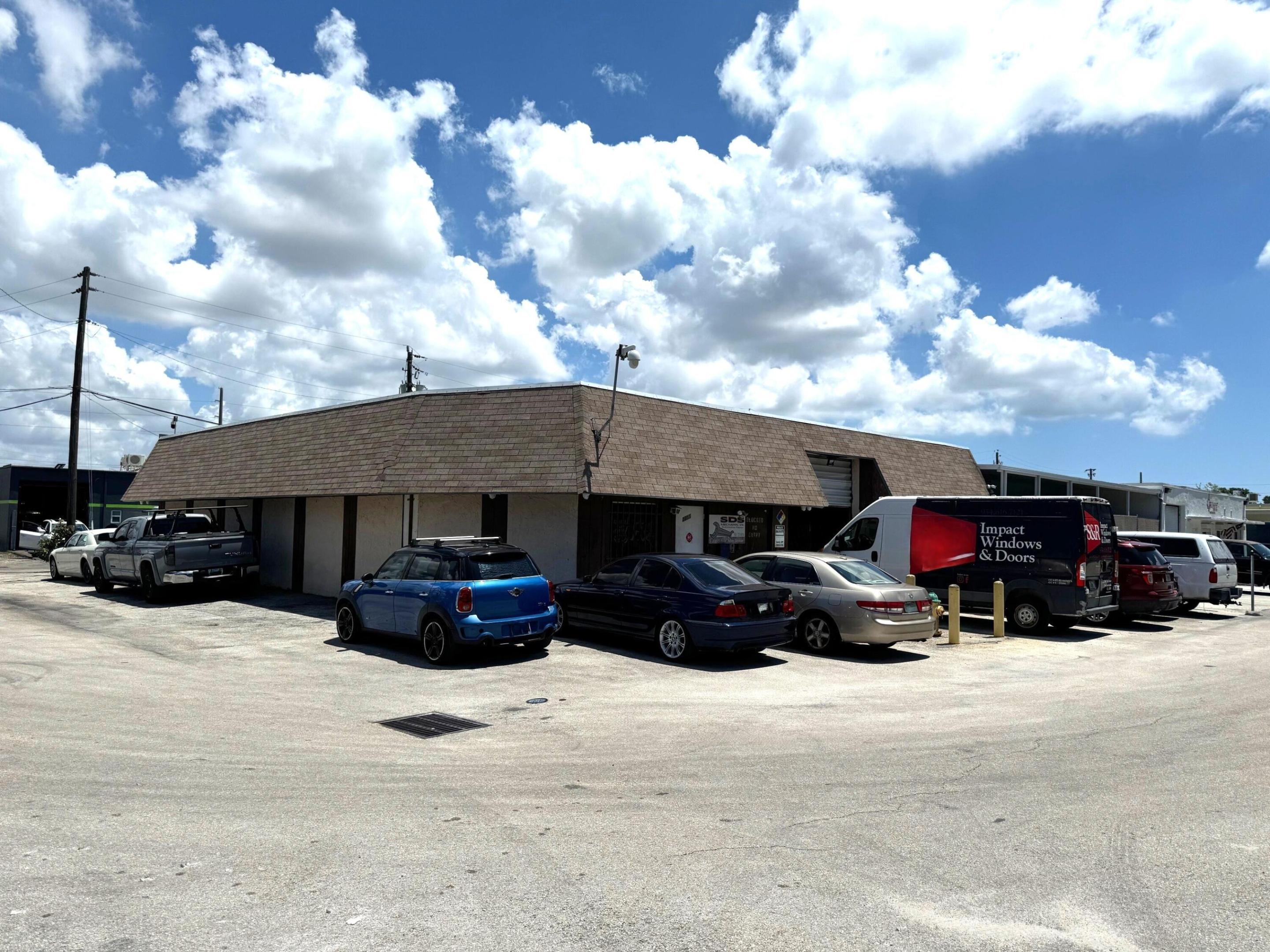 2355 NW 30th
