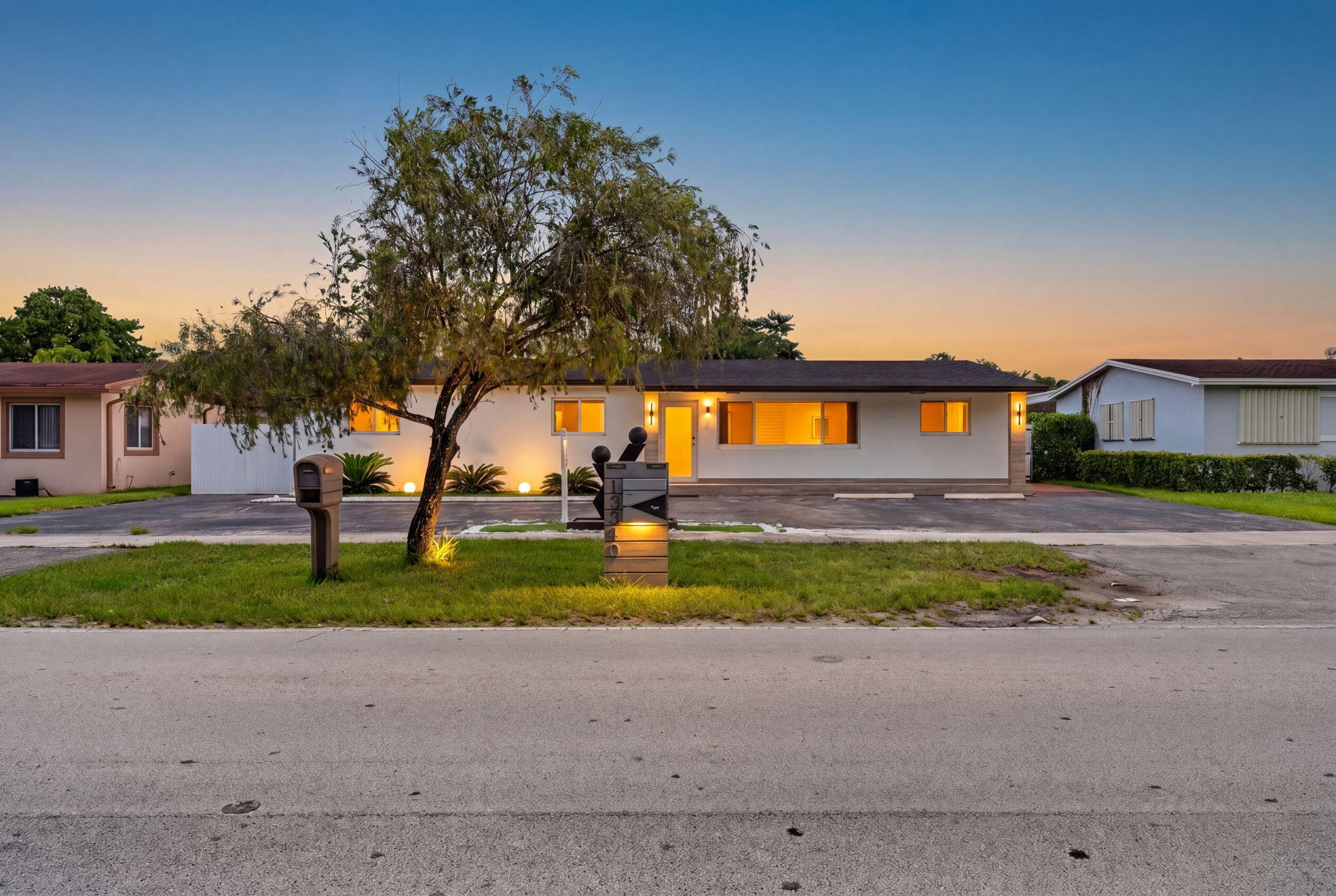 10040 SW 32nd