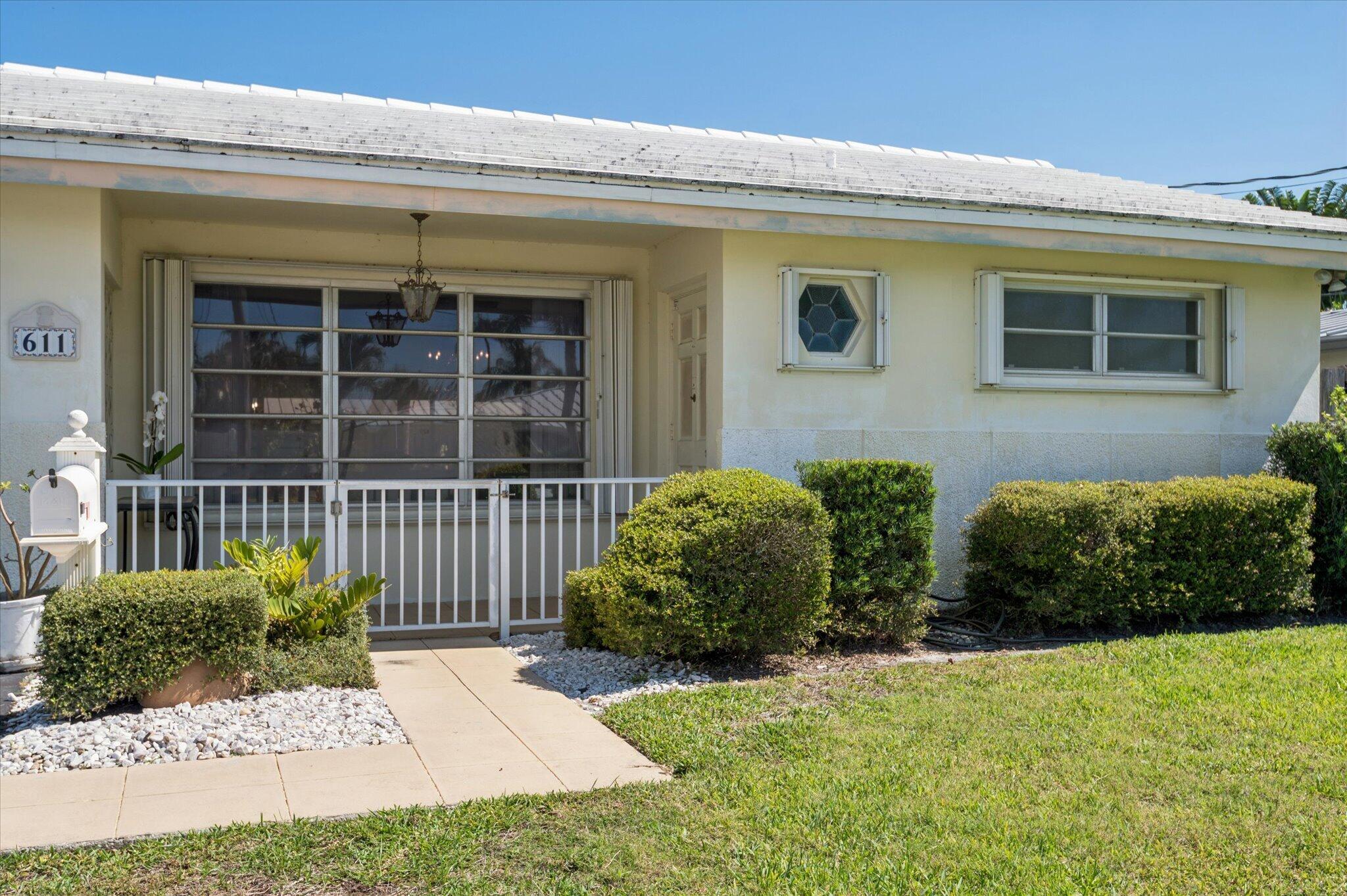 611 SE 11th Pompano Beach, FL 33060