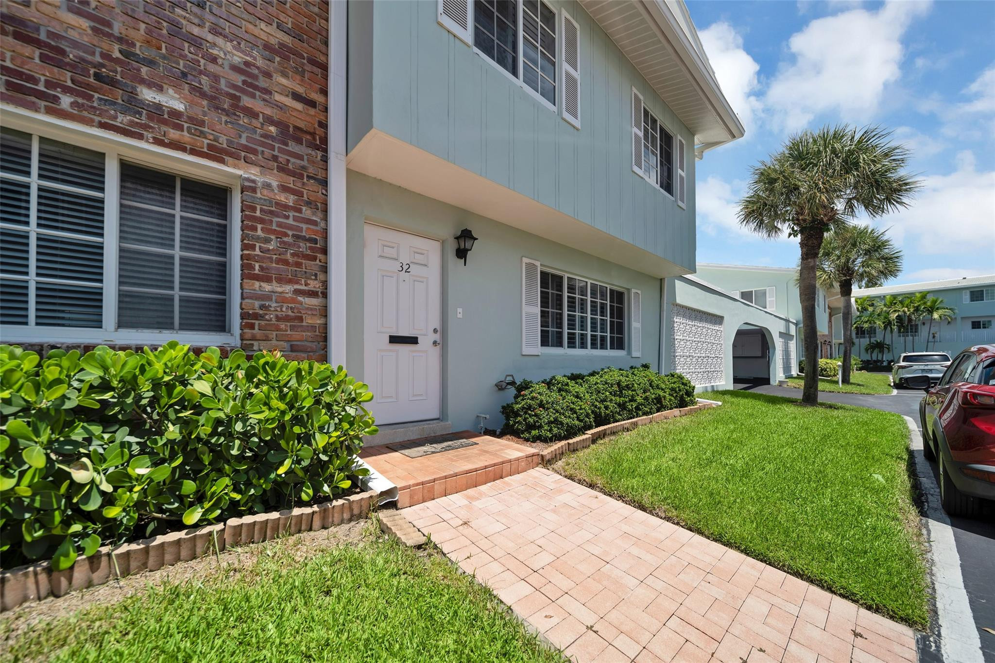 5400 N Ocean #32