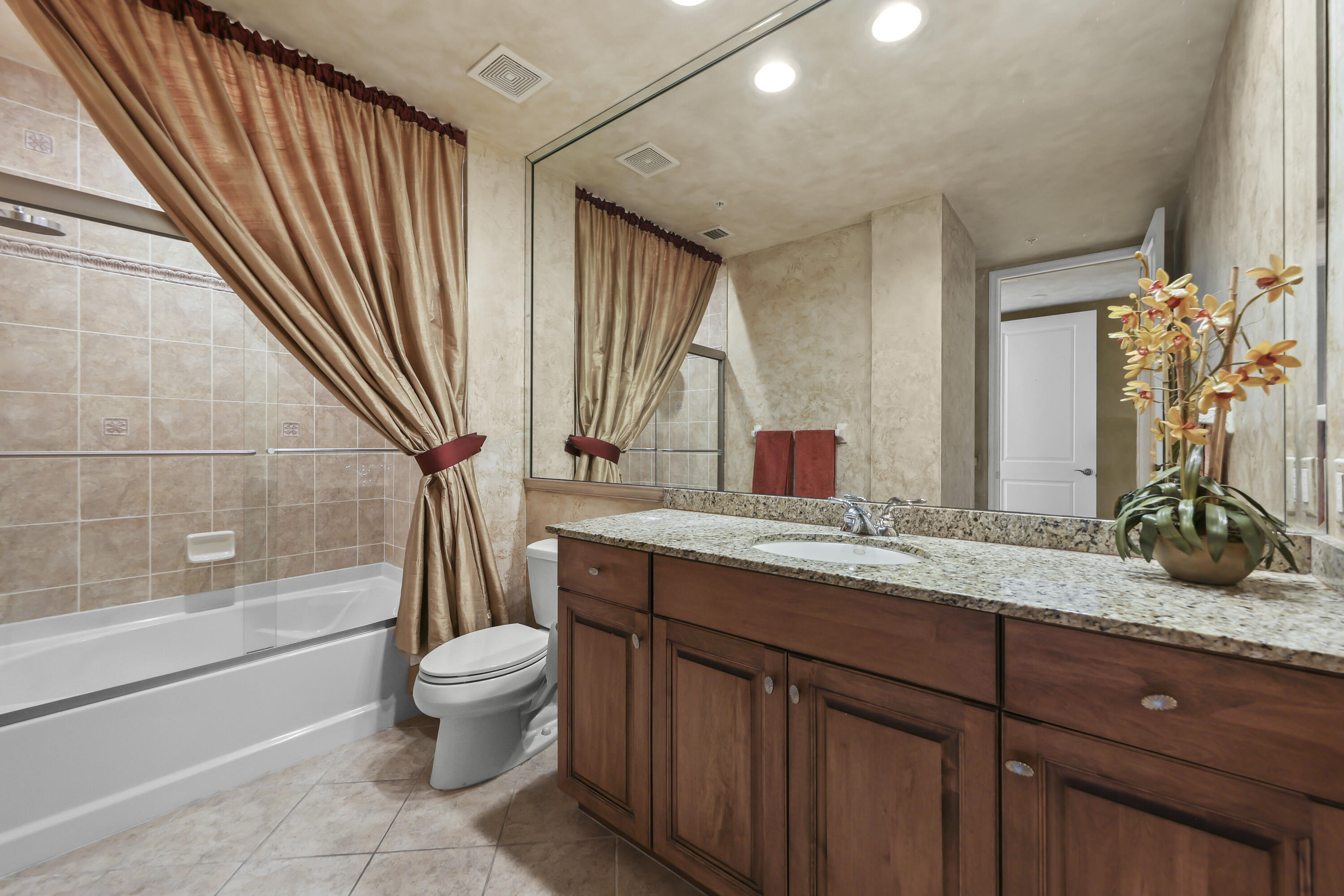 347 N New Riv #Ph 4 Fort Lauderdale, FL 33301