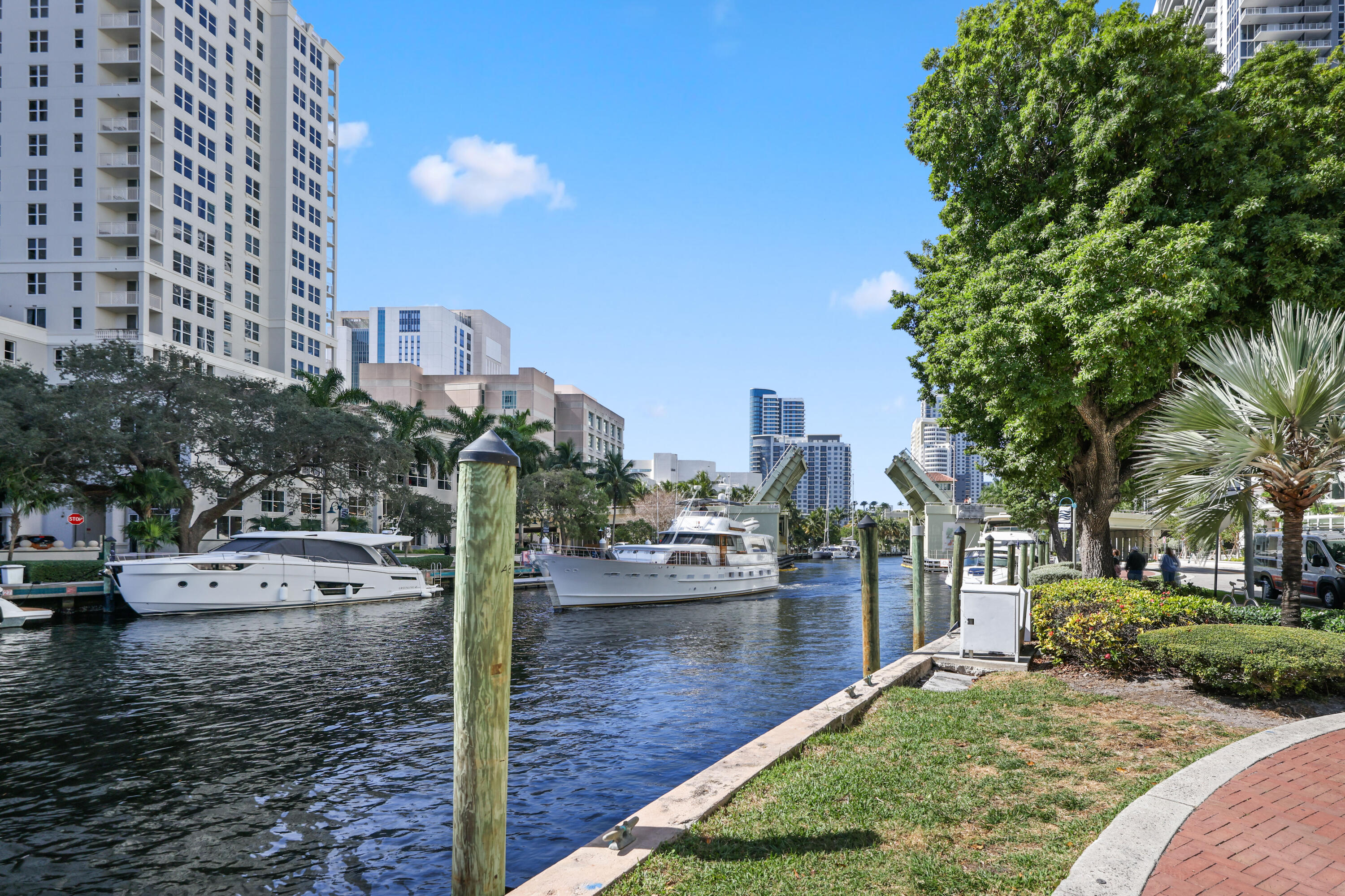 347 N New Riv #Ph 4 Fort Lauderdale, FL 33301