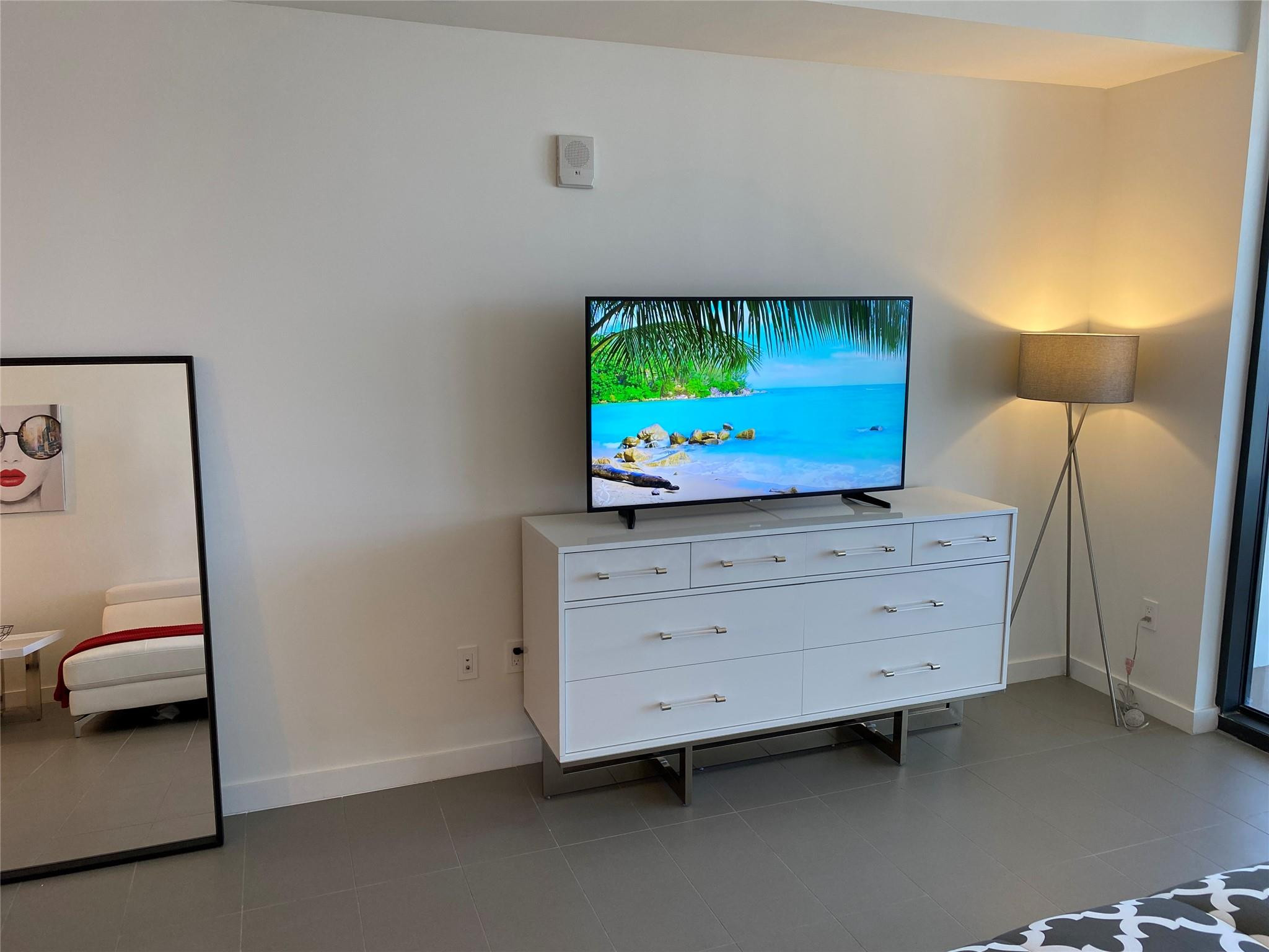 image Canvas9