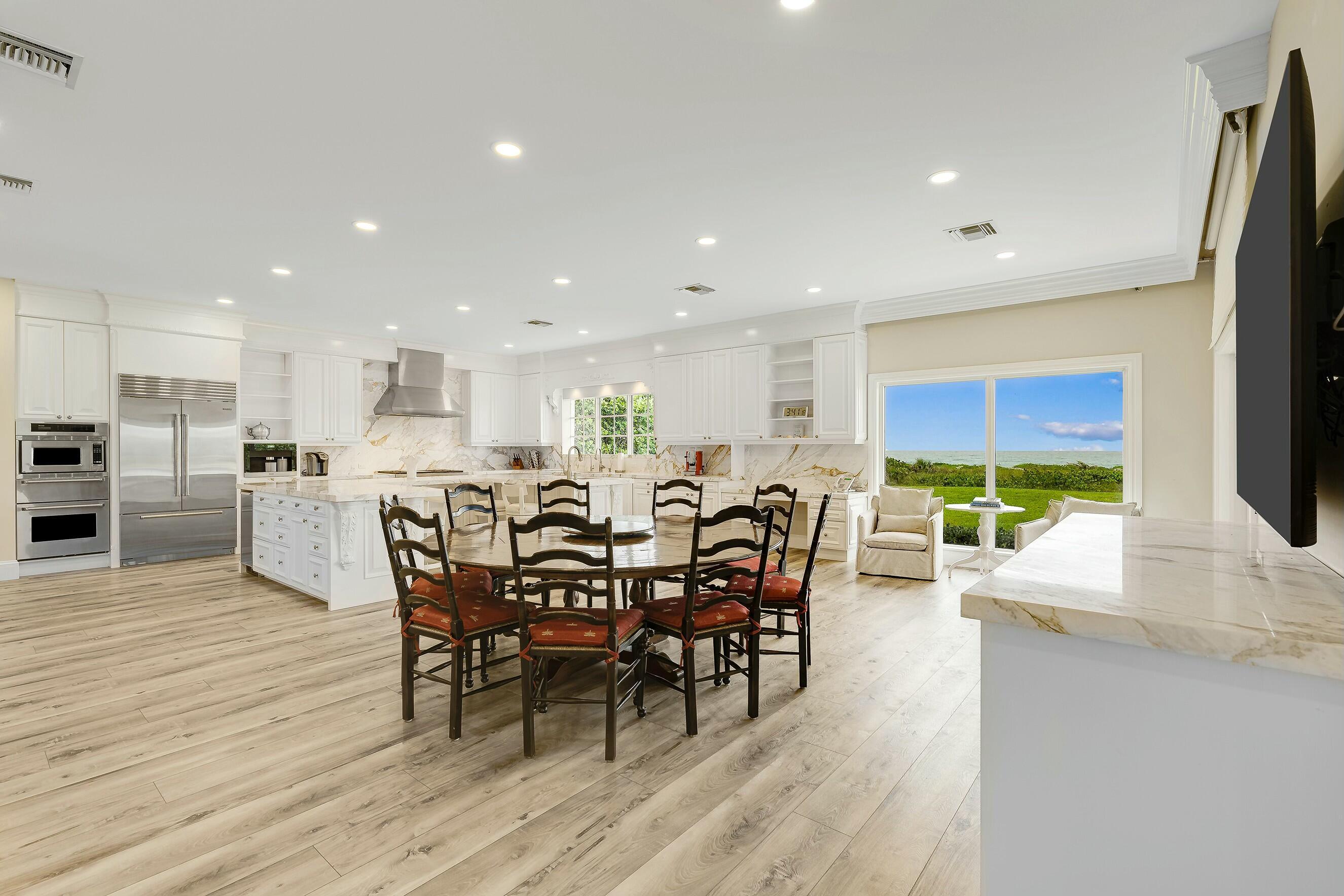477 S Bch Rd Jupiter Island, FL 33455