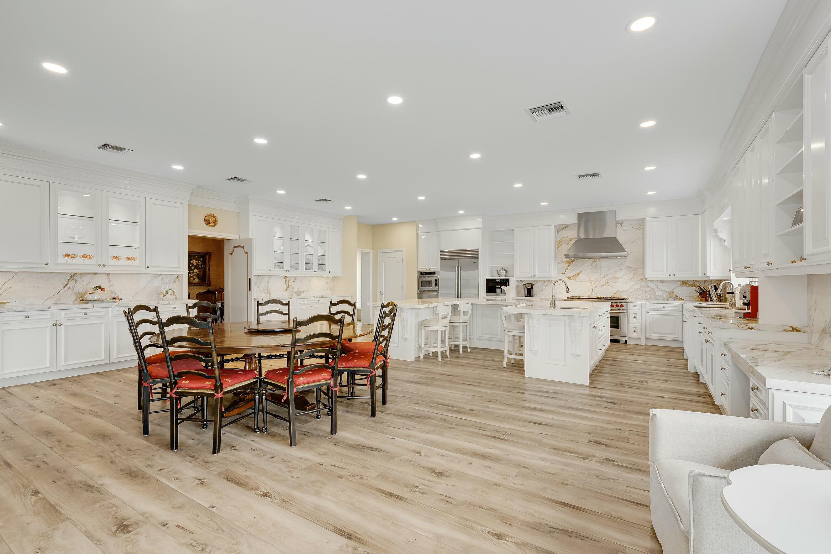 477 S Bch Rd Jupiter Island, FL 33455