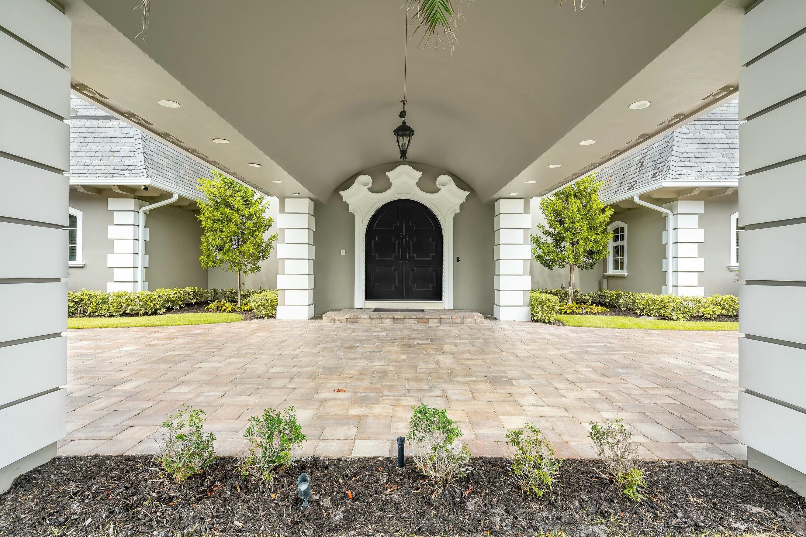 477 S Bch Rd Jupiter Island, FL 33455
