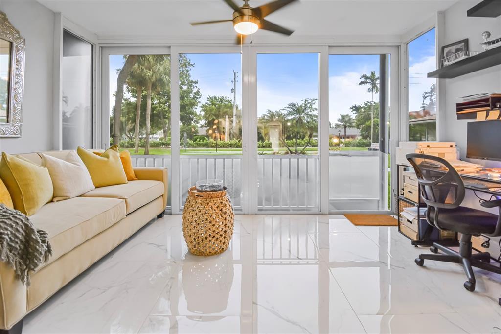 2809 Florida Blvd #107