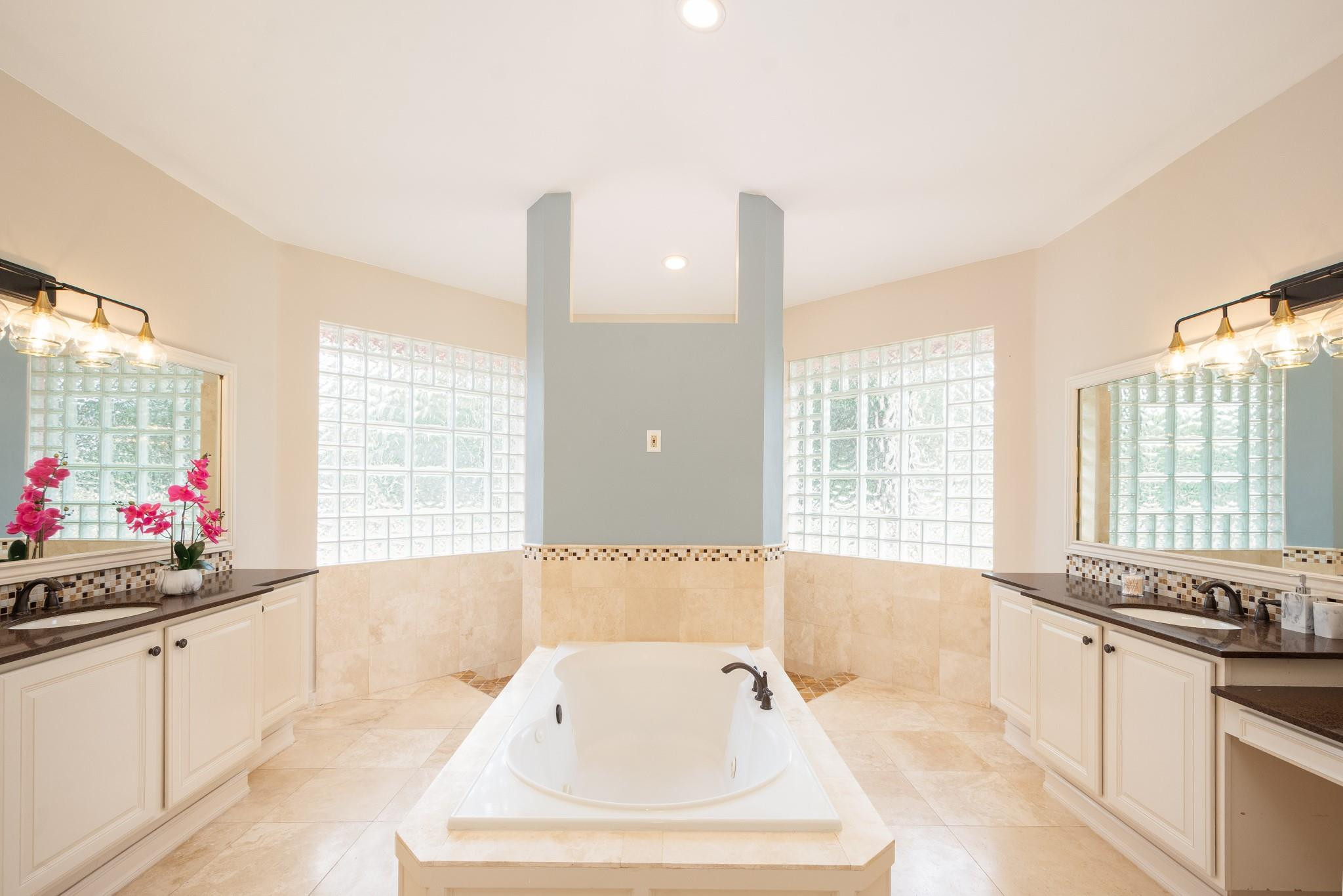 11430 NW 18th St Plantation, FL 33323