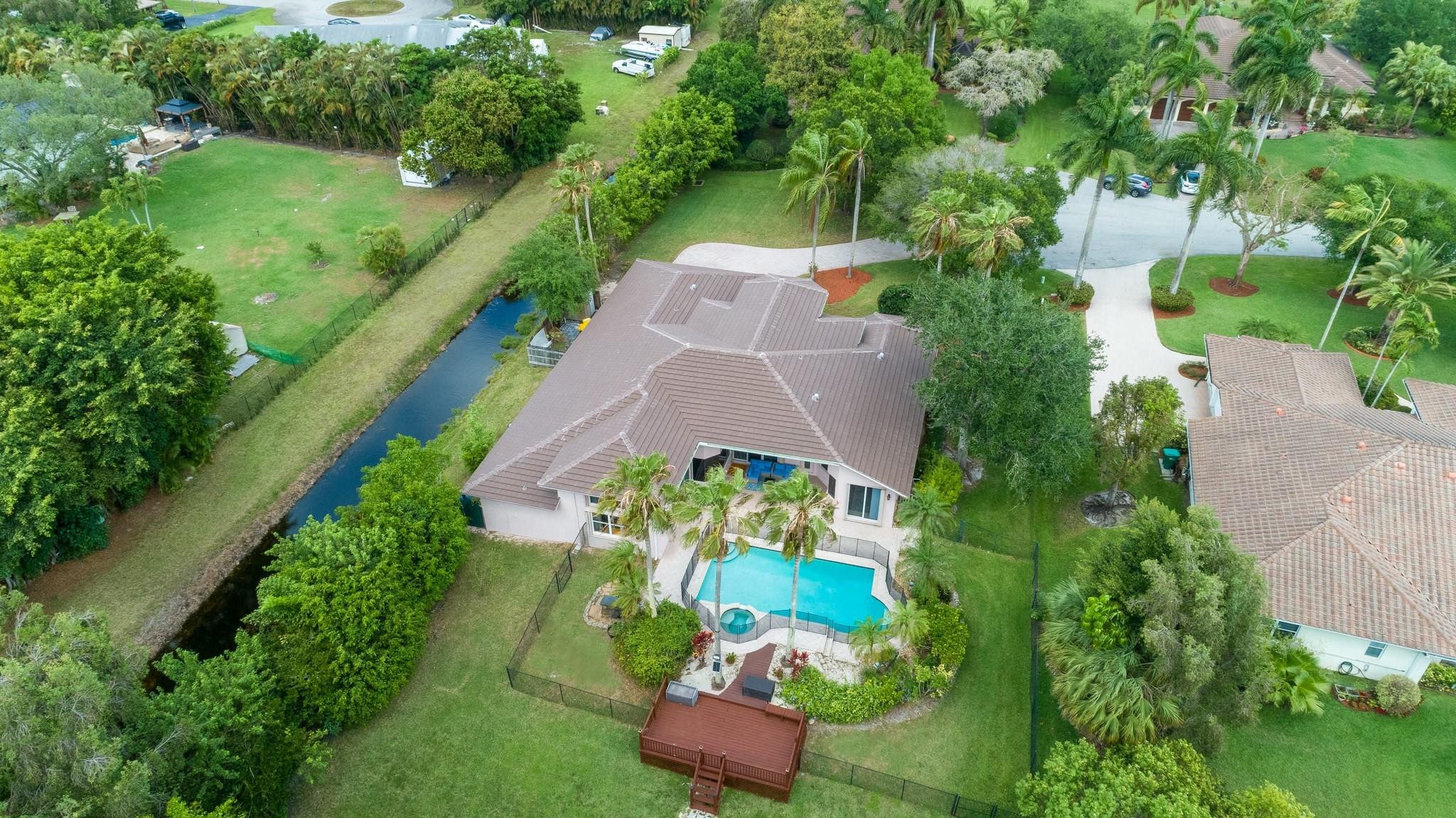 11430 NW 18th St Plantation, FL 33323