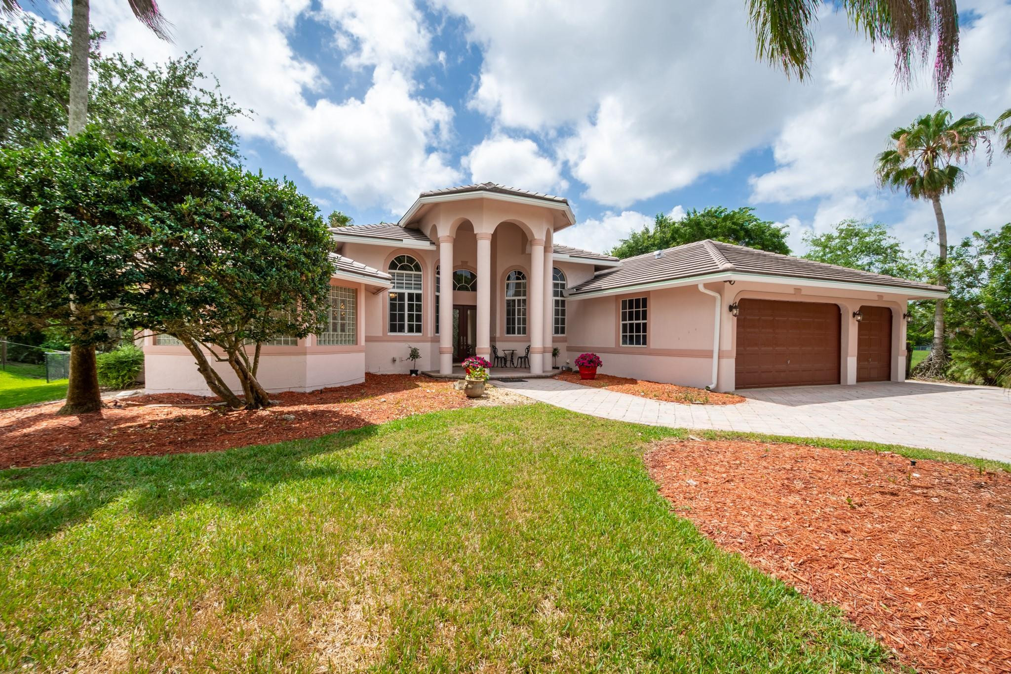 11430 NW 18th St Plantation, FL 33323