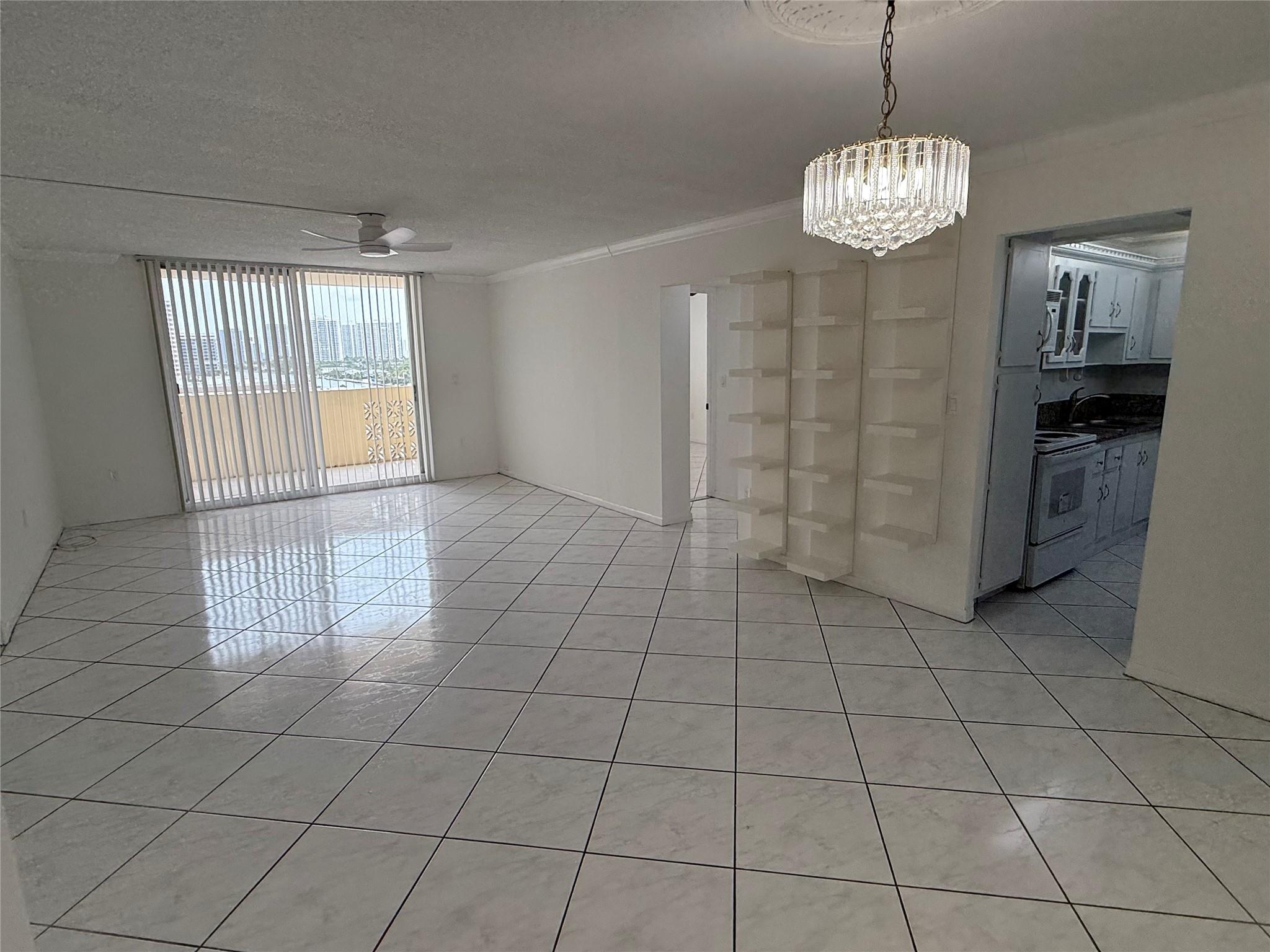 1833 S Ocean Dr #808