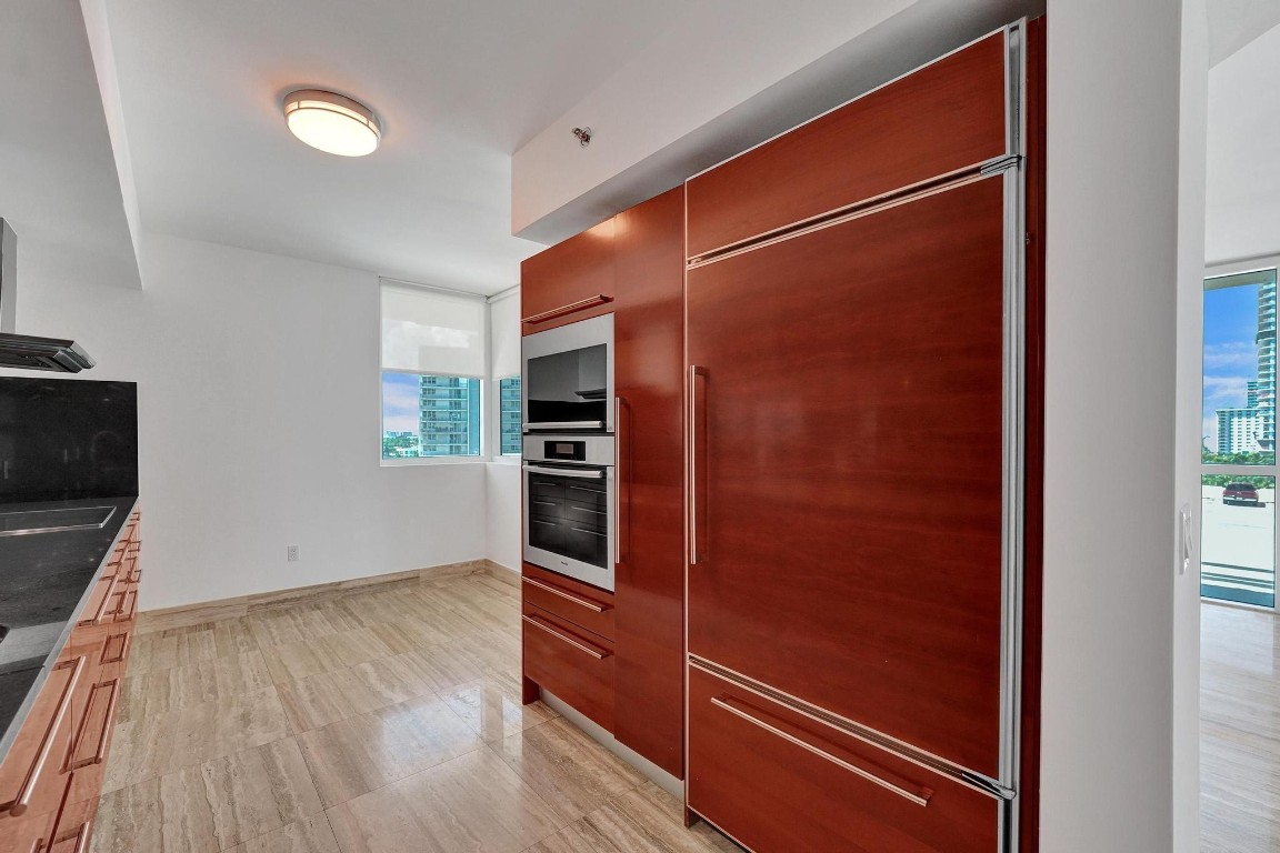 101 S Fort Lauderdale Bch #806 Fort Lauderdale, FL 33316