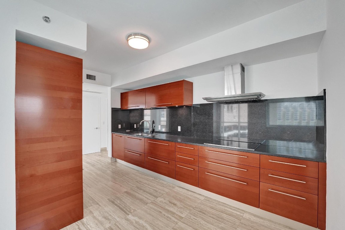 101 S Fort Lauderdale Bch #806 Fort Lauderdale, FL 33316