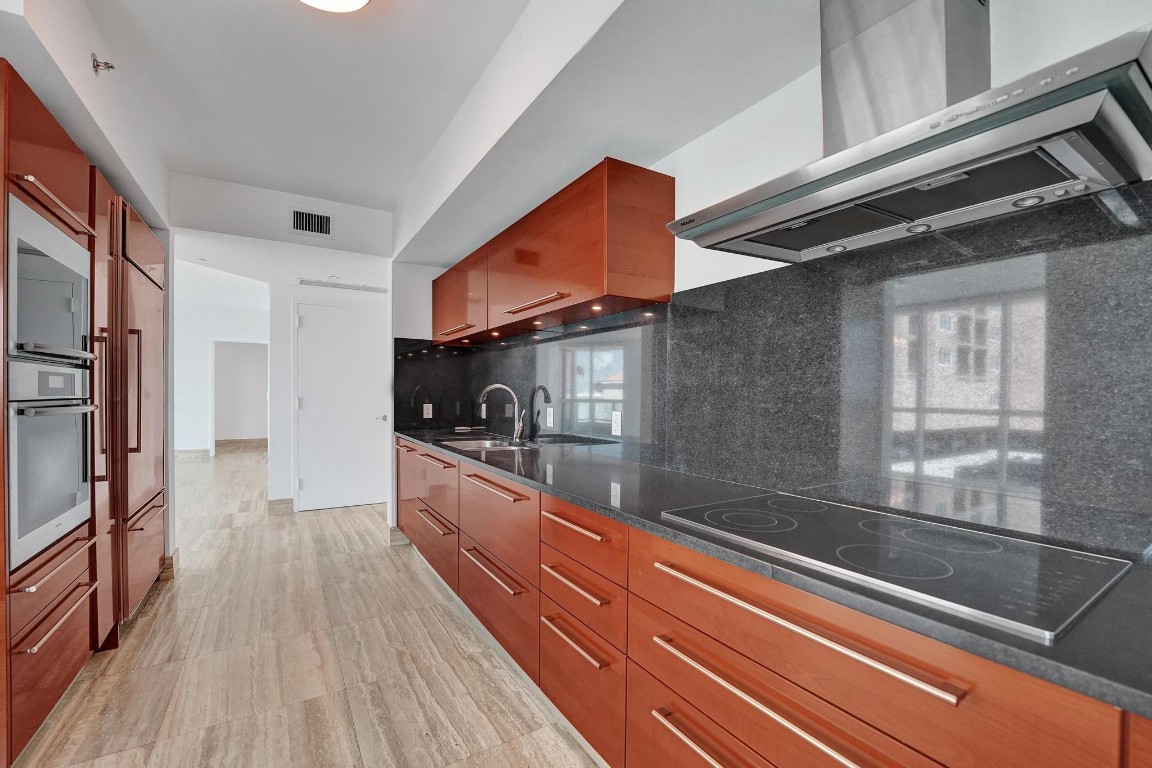 101 S Fort Lauderdale Bch #806 Fort Lauderdale, FL 33316