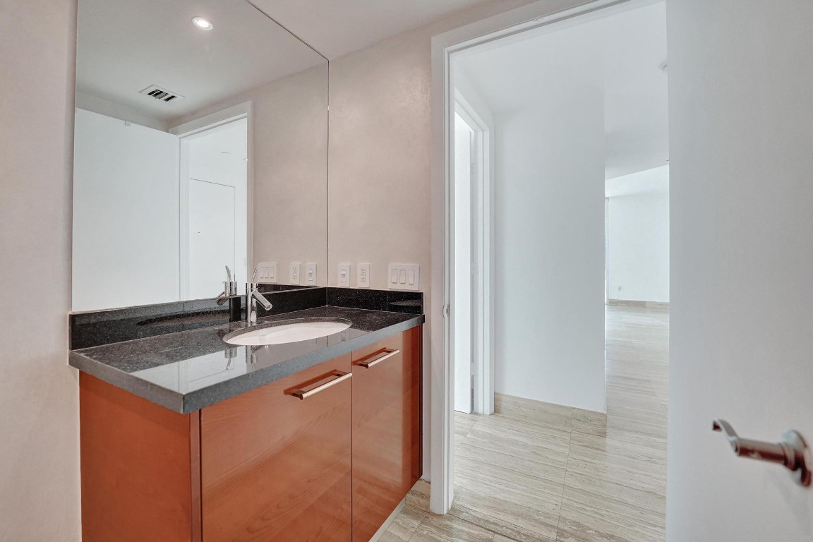 101 S Fort Lauderdale Bch #806 Fort Lauderdale, FL 33316