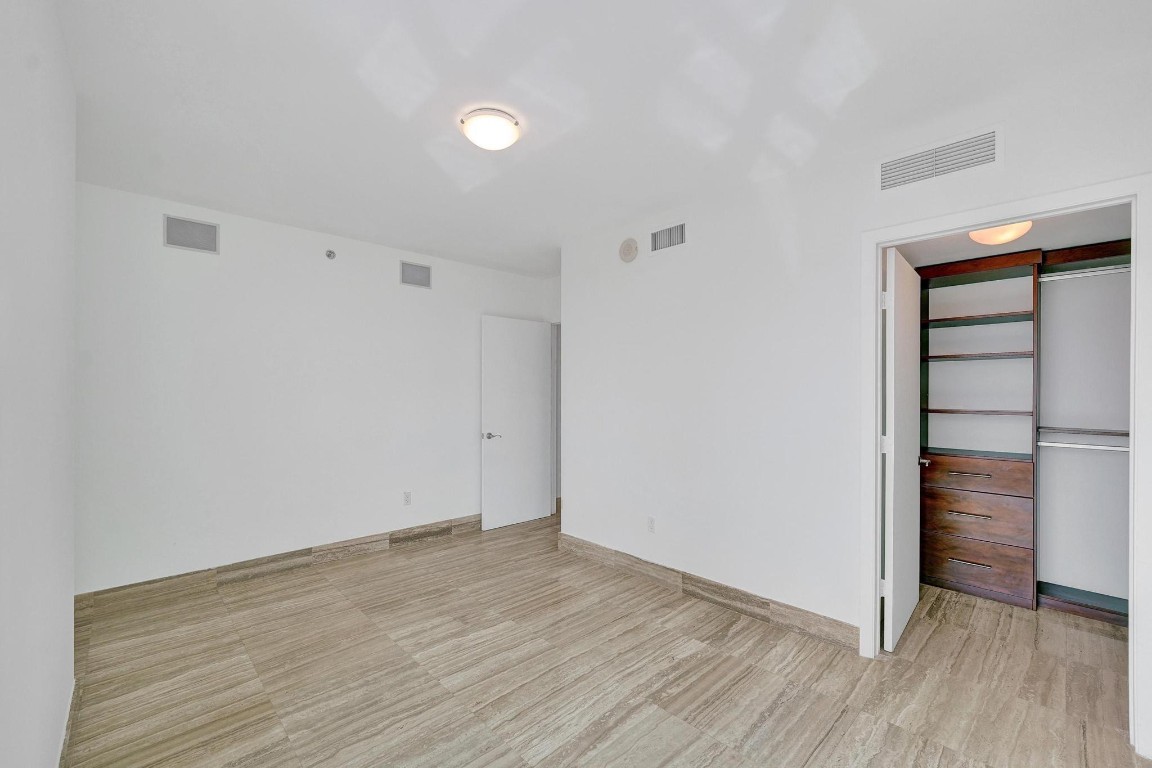 101 S Fort Lauderdale Bch #806 Fort Lauderdale, FL 33316