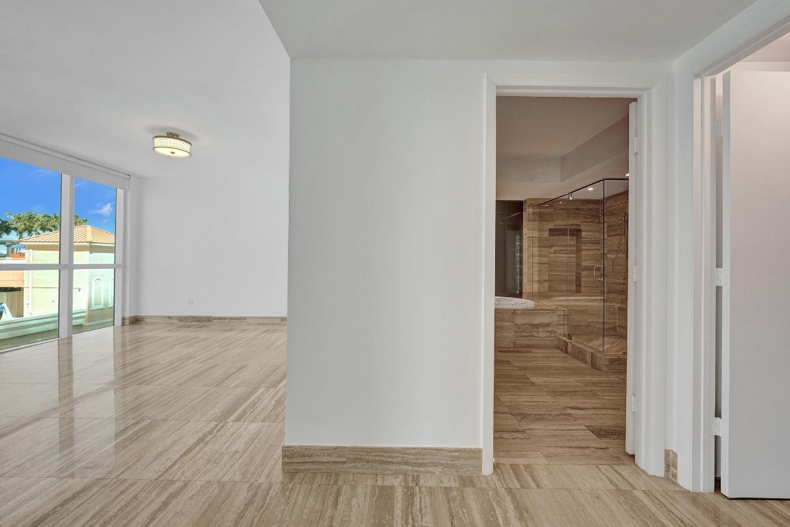 101 S Fort Lauderdale Bch #806 Fort Lauderdale, FL 33316