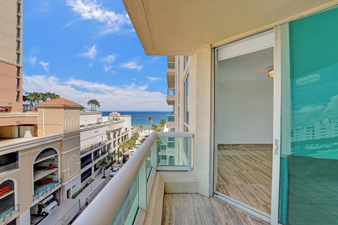 101 S Fort Lauderdale Bch #806 Fort Lauderdale, FL 33316