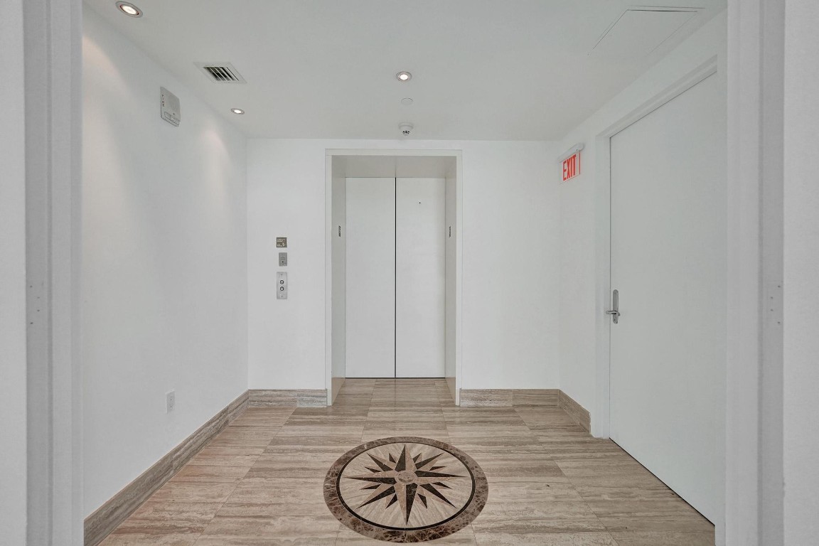 101 S Fort Lauderdale Bch #806 Fort Lauderdale, FL 33316