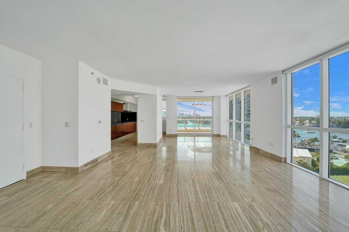 101 S Fort Lauderdale Bch #806 Fort Lauderdale, FL 33316
