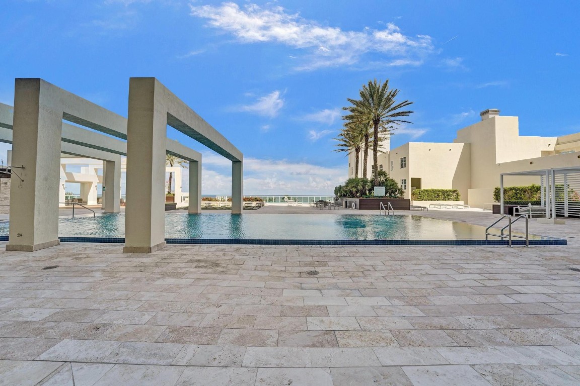 101 S Fort Lauderdale Bch #806 Fort Lauderdale, FL 33316