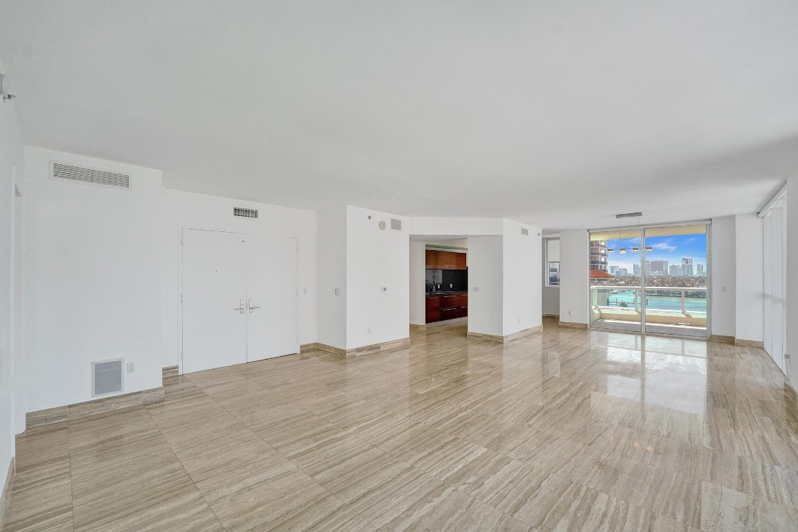 101 S Fort Lauderdale Bch #806 Fort Lauderdale, FL 33316