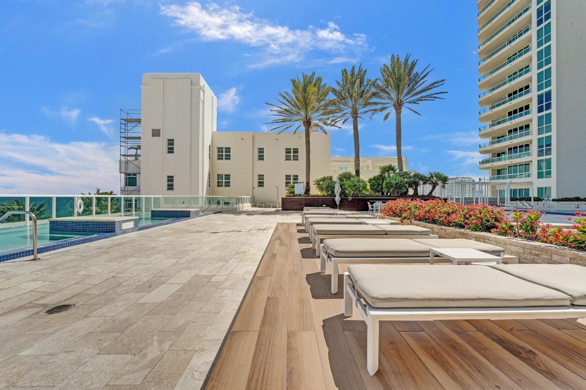101 S Fort Lauderdale Bch #806 Fort Lauderdale, FL 33316