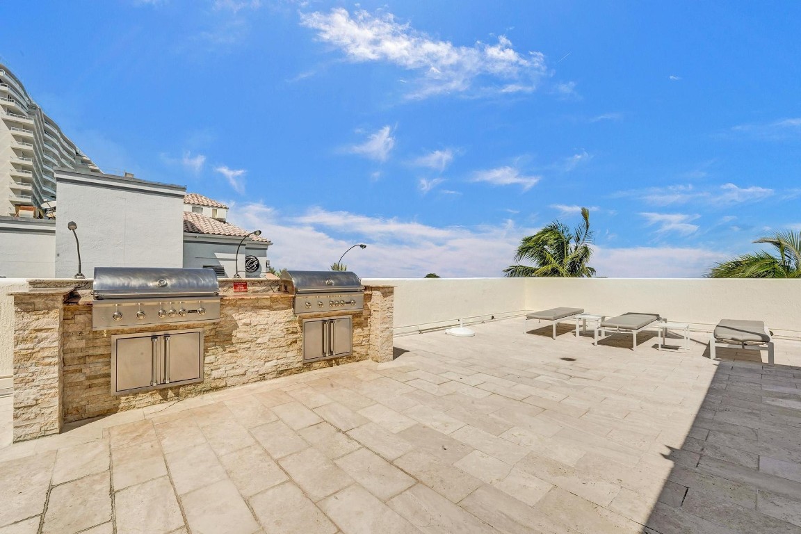 101 S Fort Lauderdale Bch #806 Fort Lauderdale, FL 33316