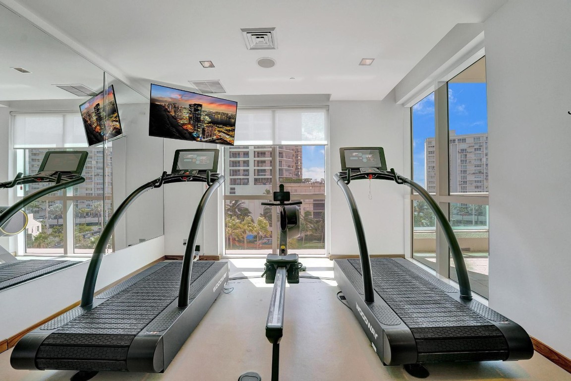 101 S Fort Lauderdale Bch #806 Fort Lauderdale, FL 33316