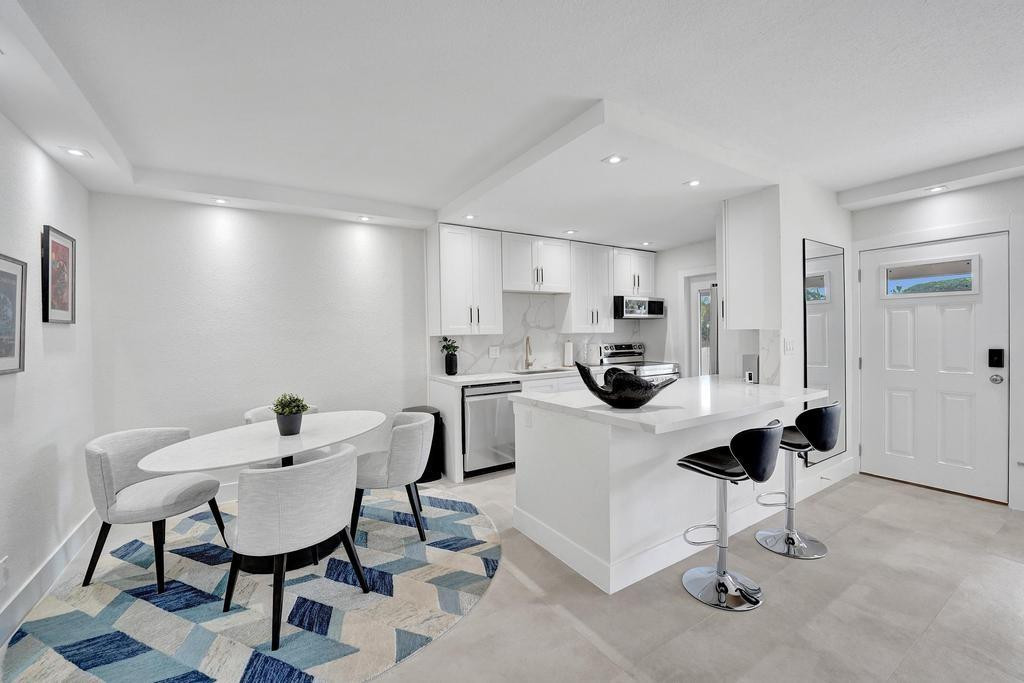 2866 NE 30th St #9 Fort Lauderdale, FL 33306