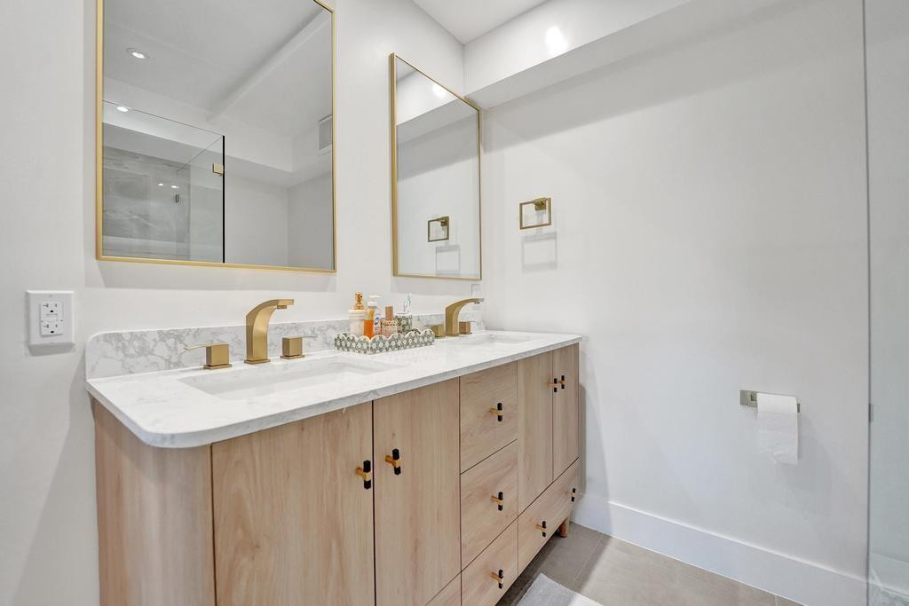 2866 NE 30th St #9 Fort Lauderdale, FL 33306