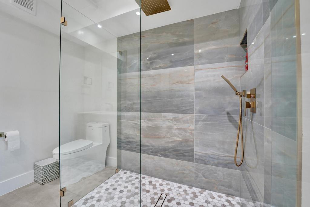 2866 NE 30th St #9 Fort Lauderdale, FL 33306