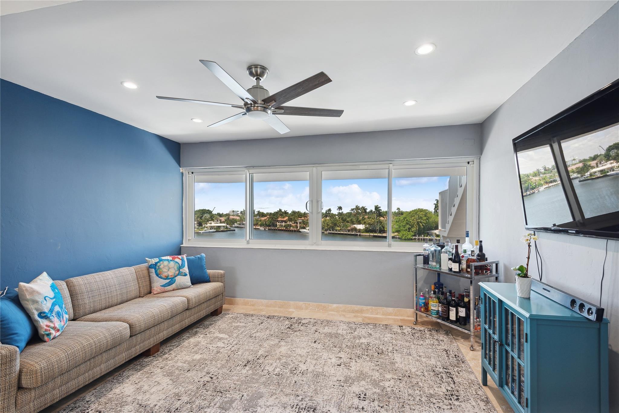 333 Sunset Dr #207 Fort Lauderdale, FL 33301