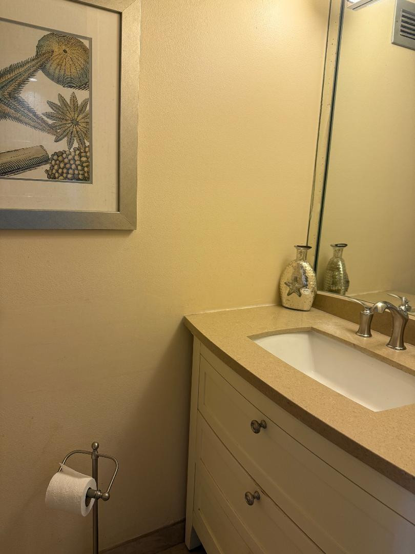 600 Parkview Dr #826 Hallandale Beach, FL 33009